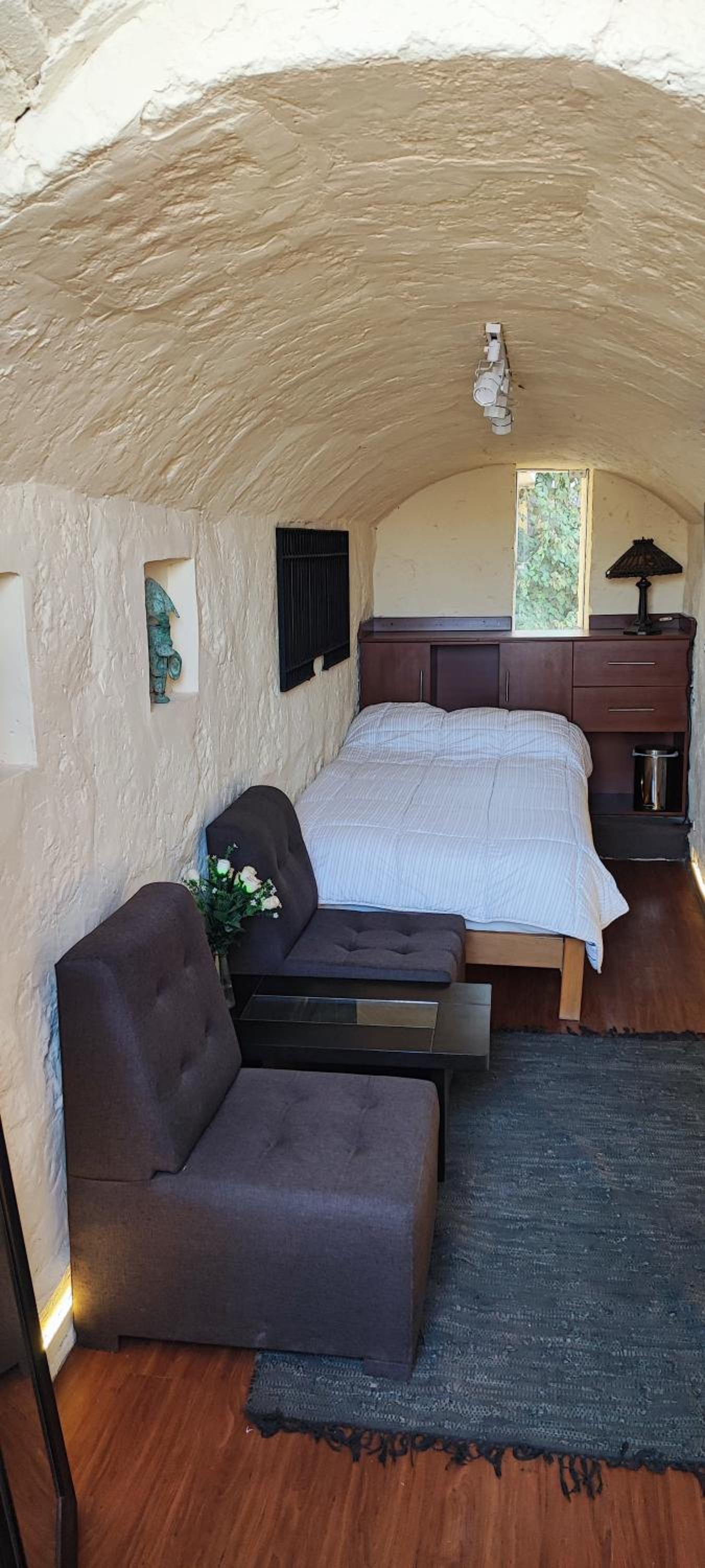 Standard Single Room with Shared Bathroom photo 2