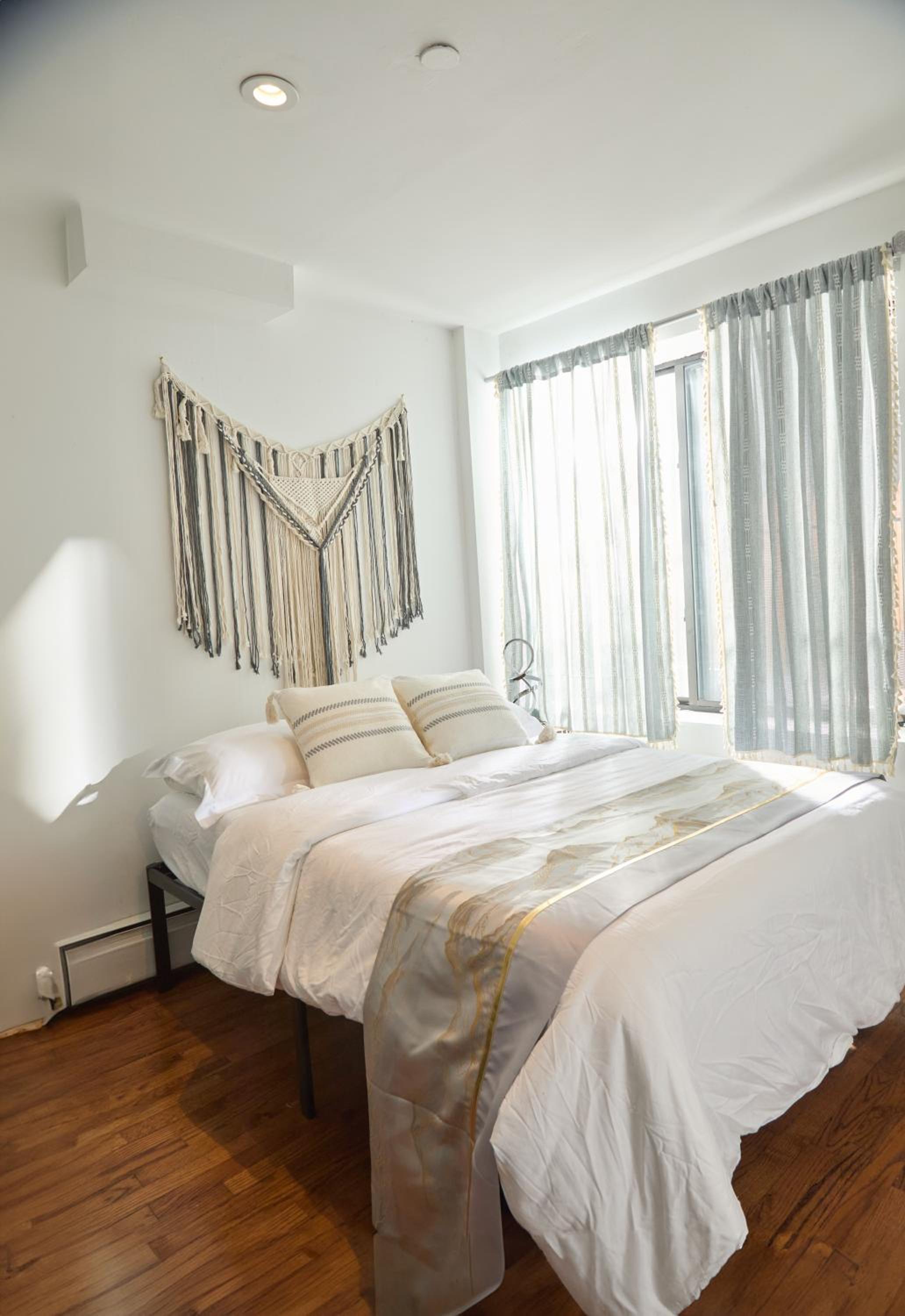 Double Room with Shared Bathroom photo 2