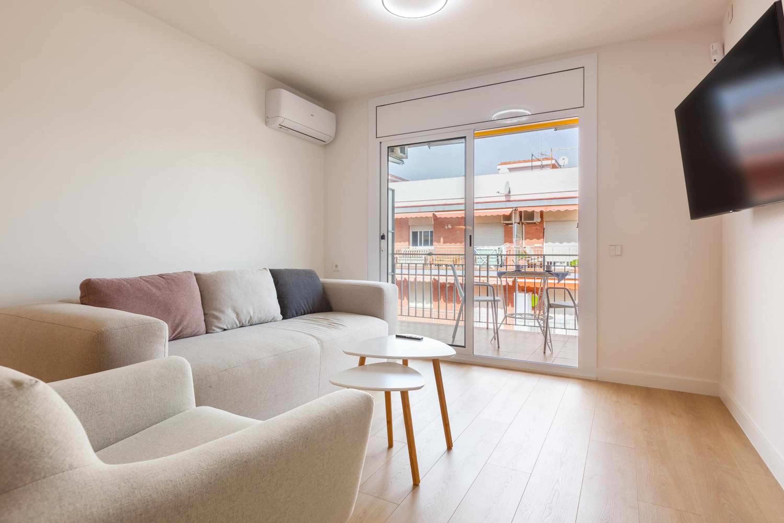 Two-Bedroom Deluxe Apartment with Ocean View