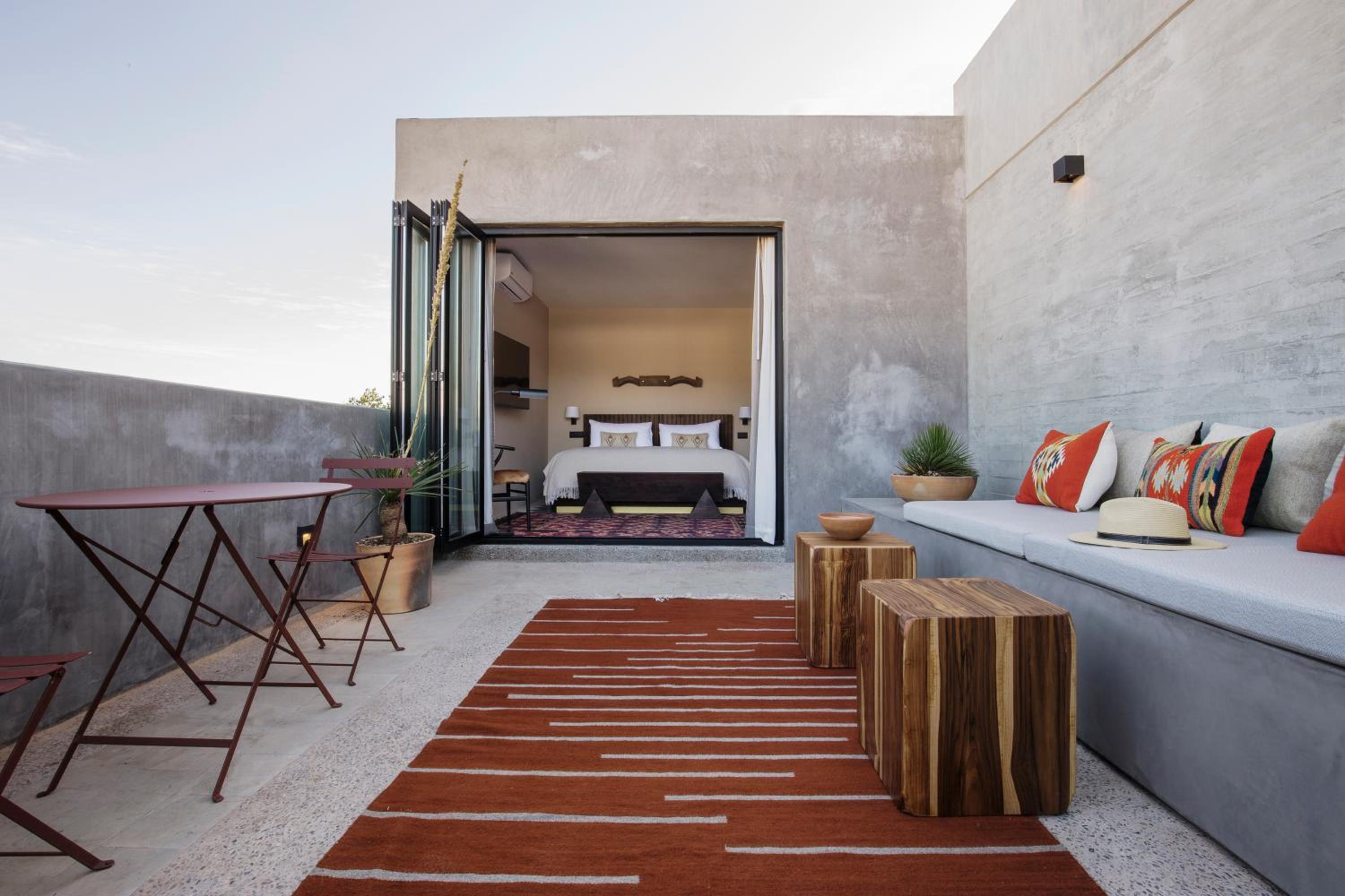 Suite with Balcony photo 2