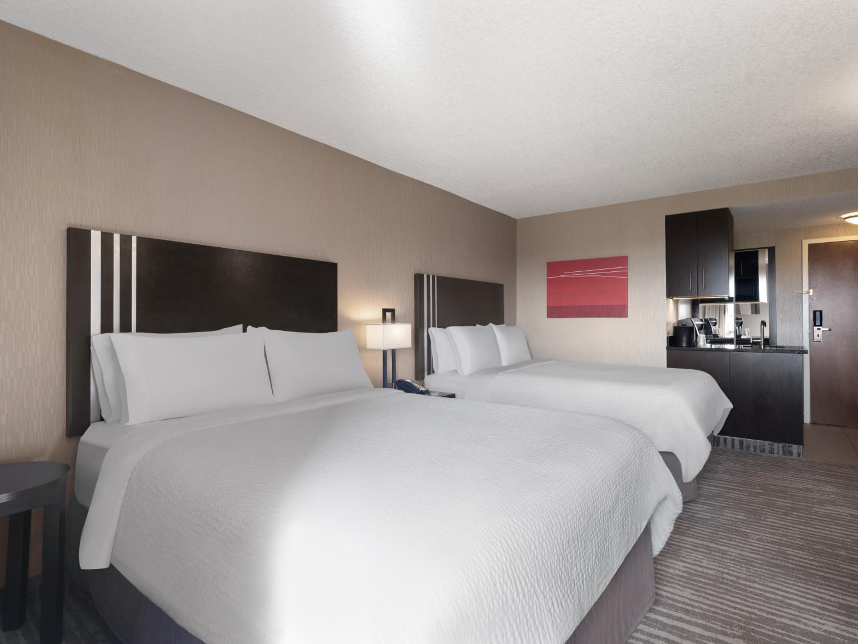 Deluxe Twin Room - Hearing Accessible photo 1