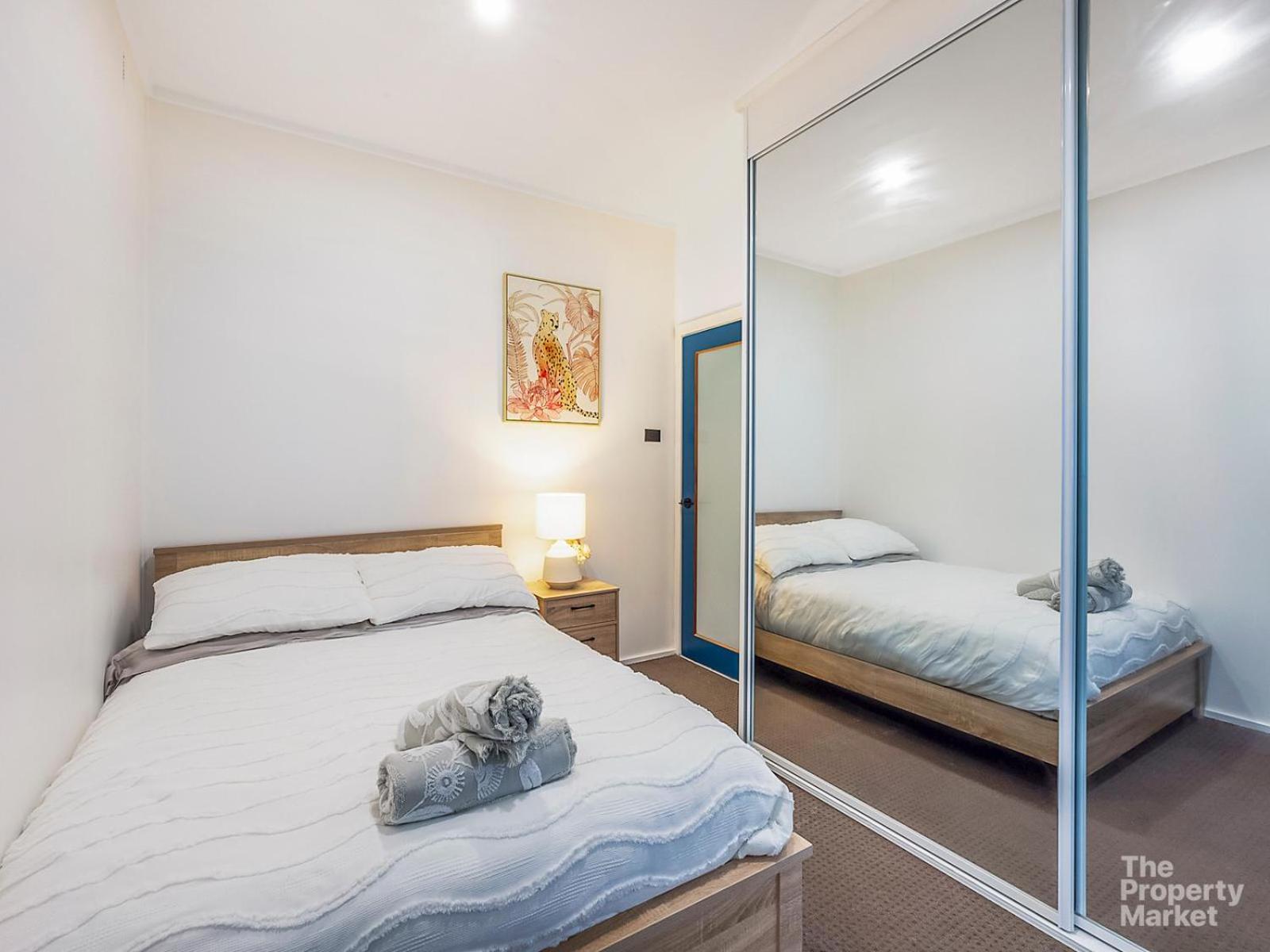 Four-Bedroom House photo 1