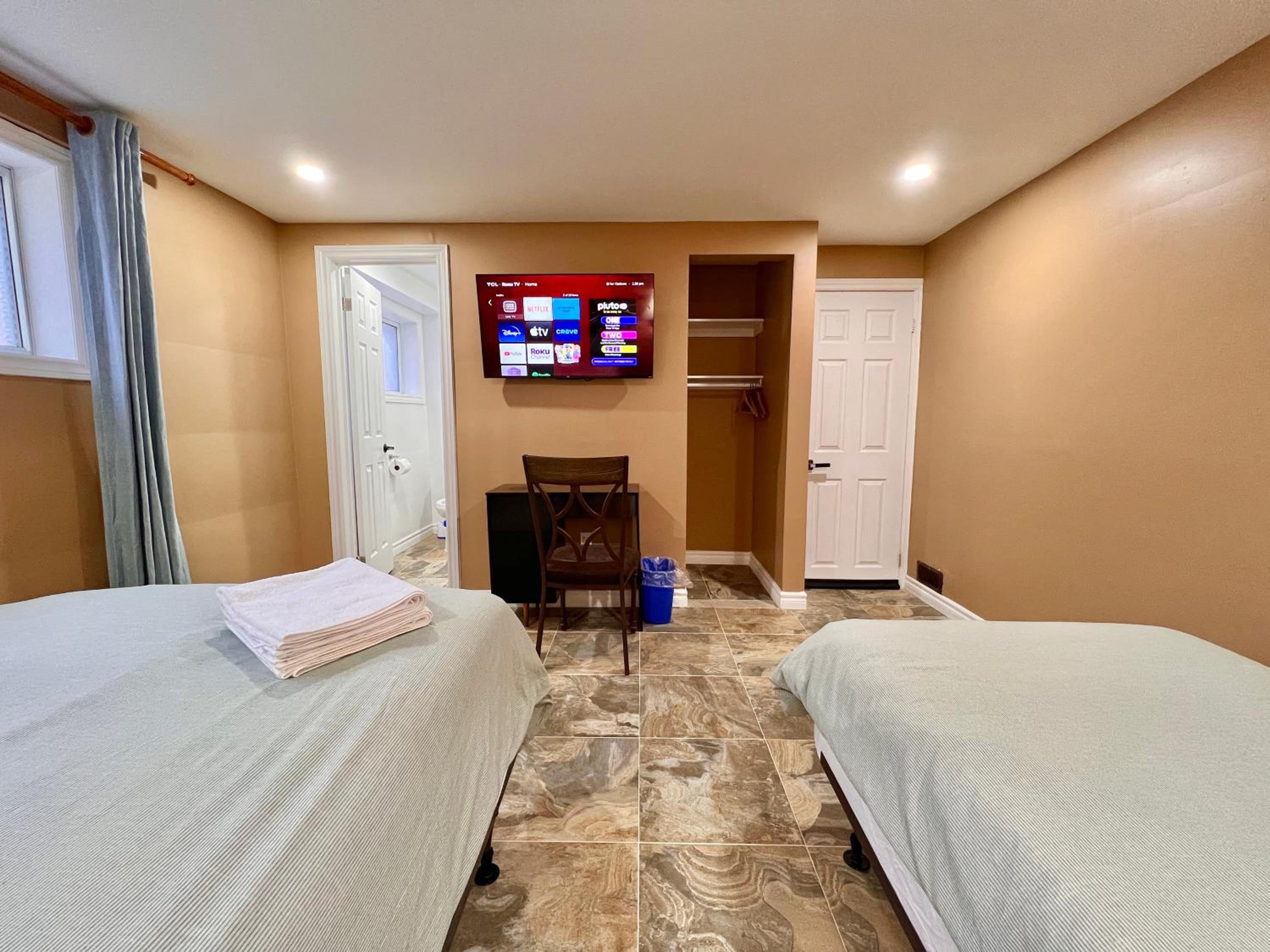 Triple Room with Private Bathroom photo 2