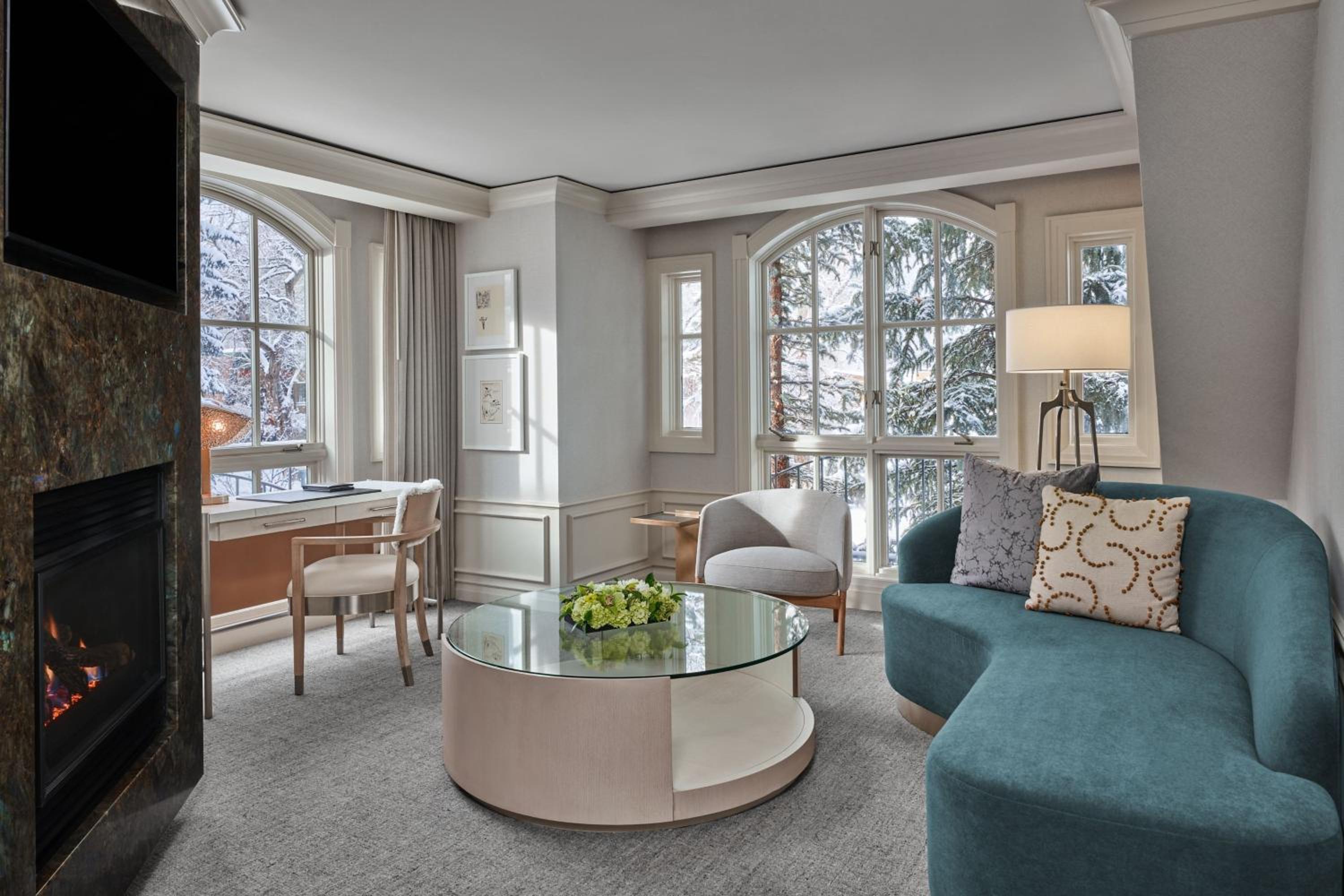 Superior One-Bedroom King Suite