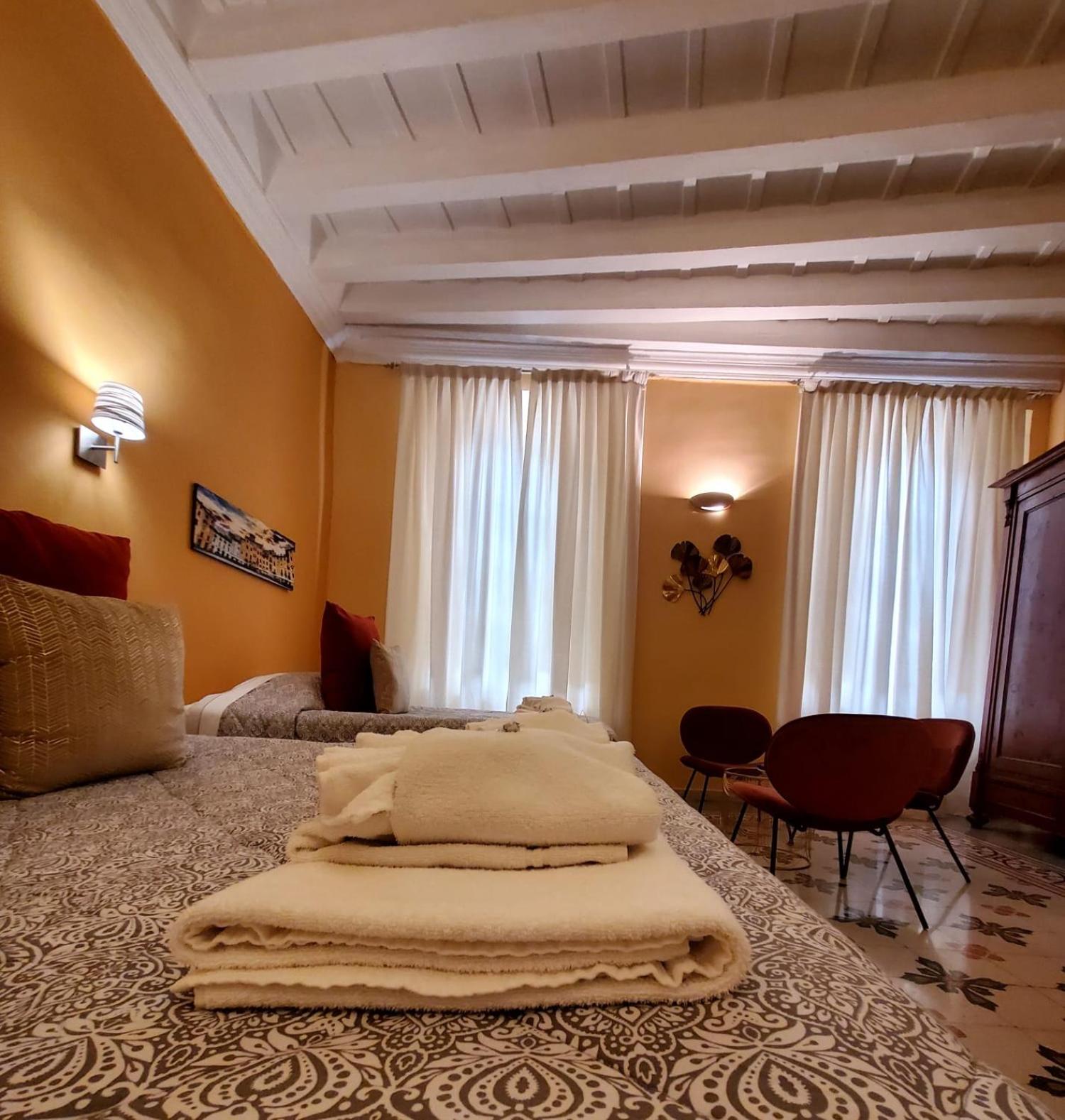 Comfort Triple Room with Shower - Photo 4