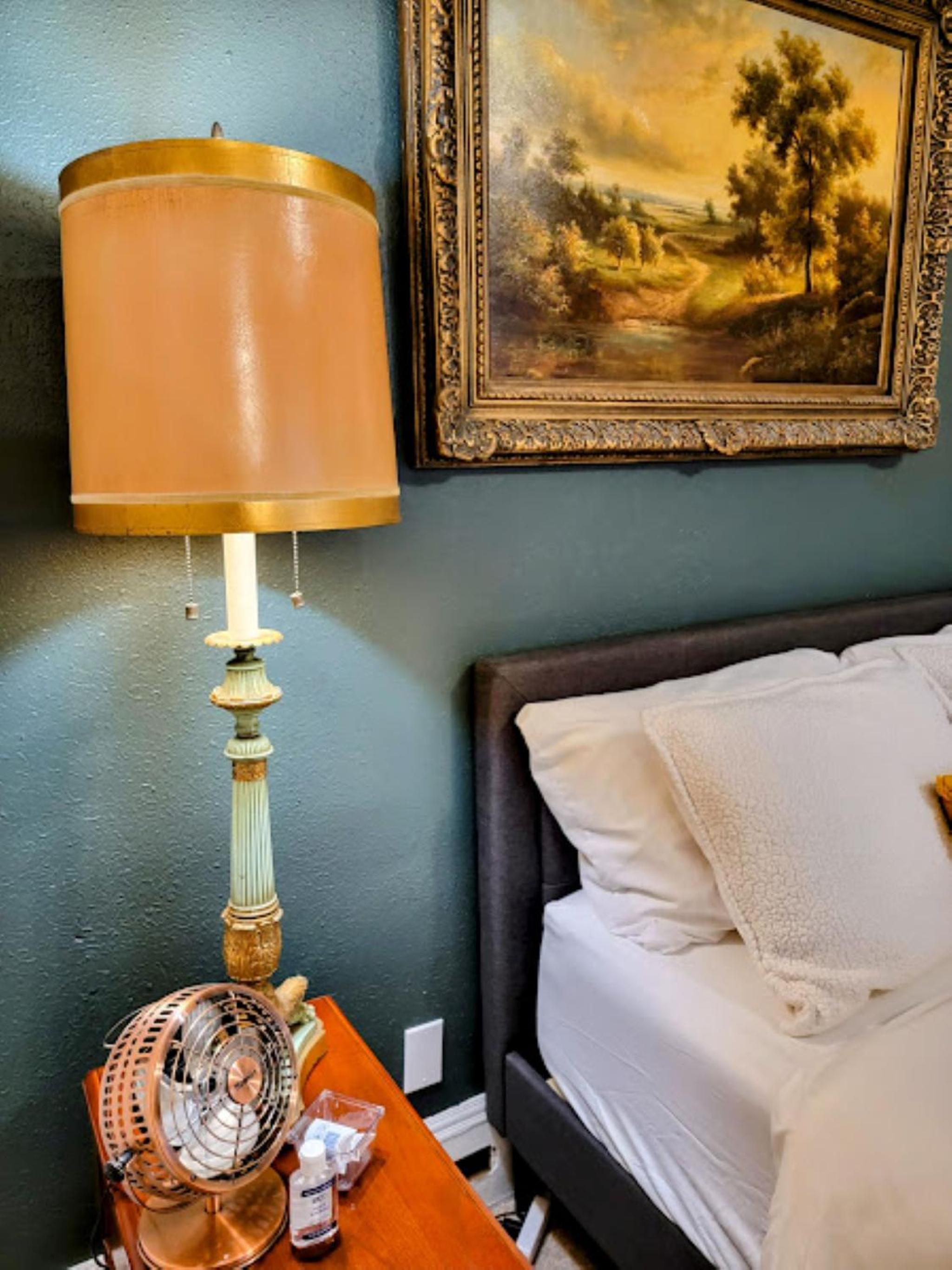 Queen Room - Photo 5