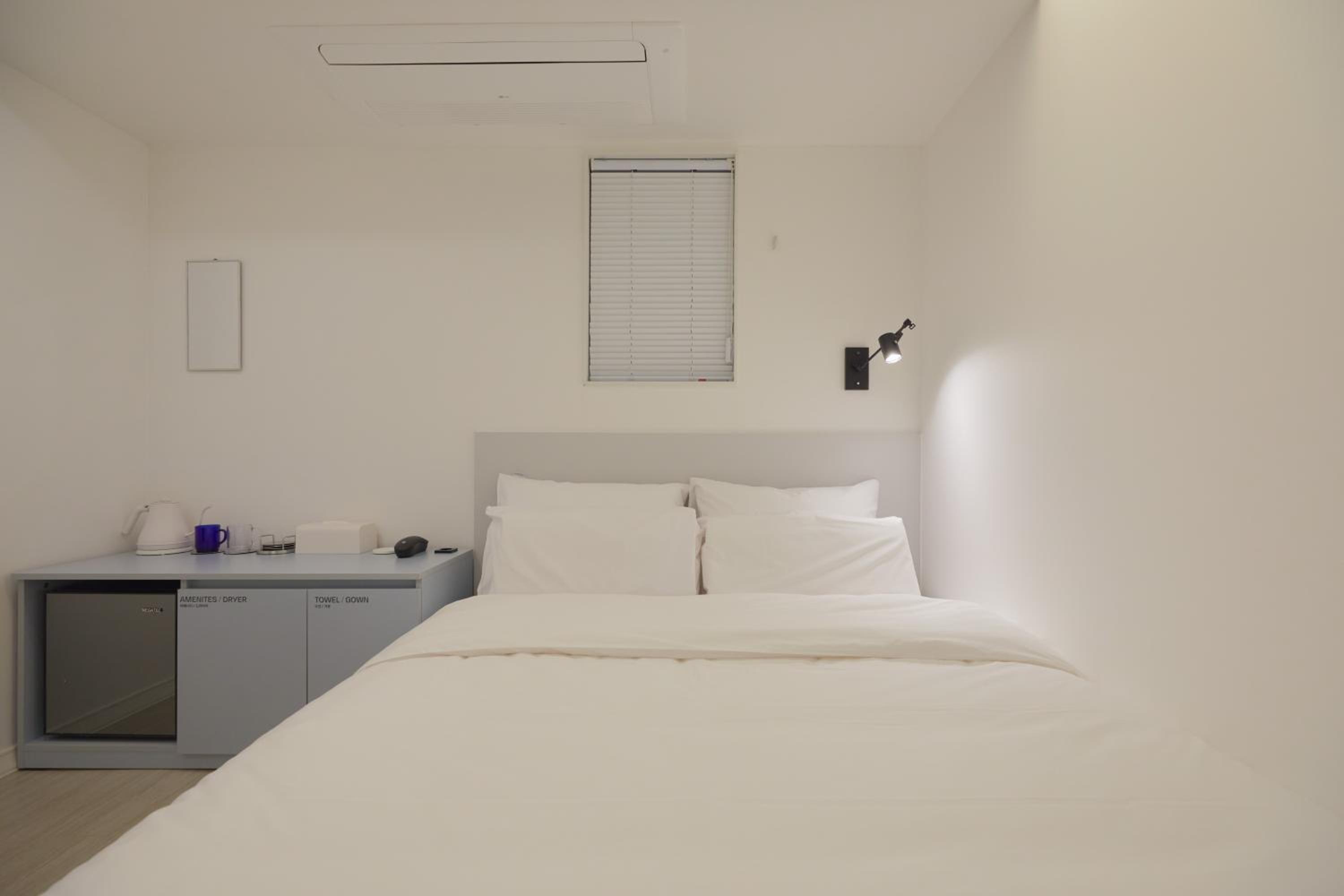 Standard Double Room A - Photo 3