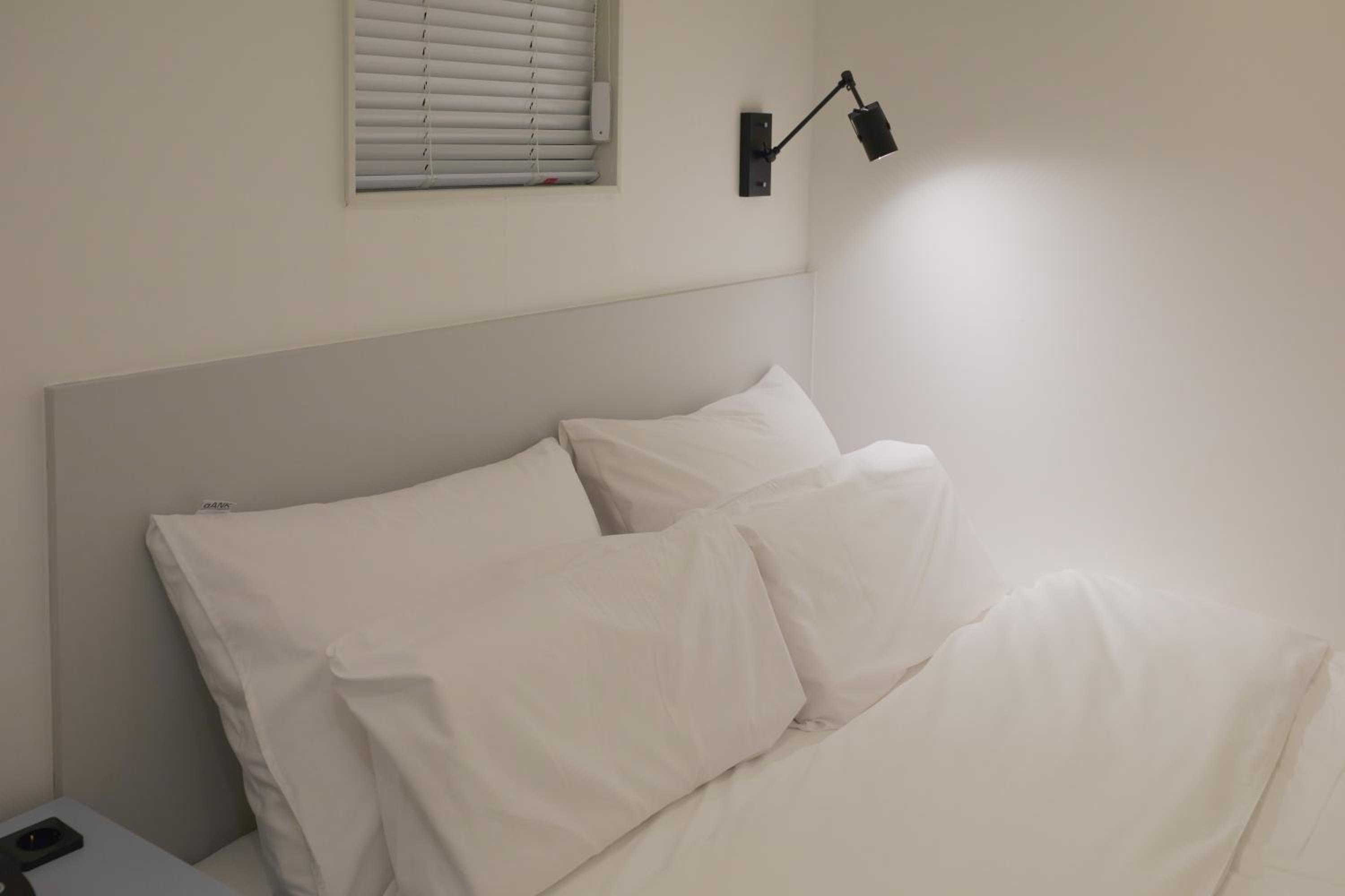 Standard Double Room A - Photo 13