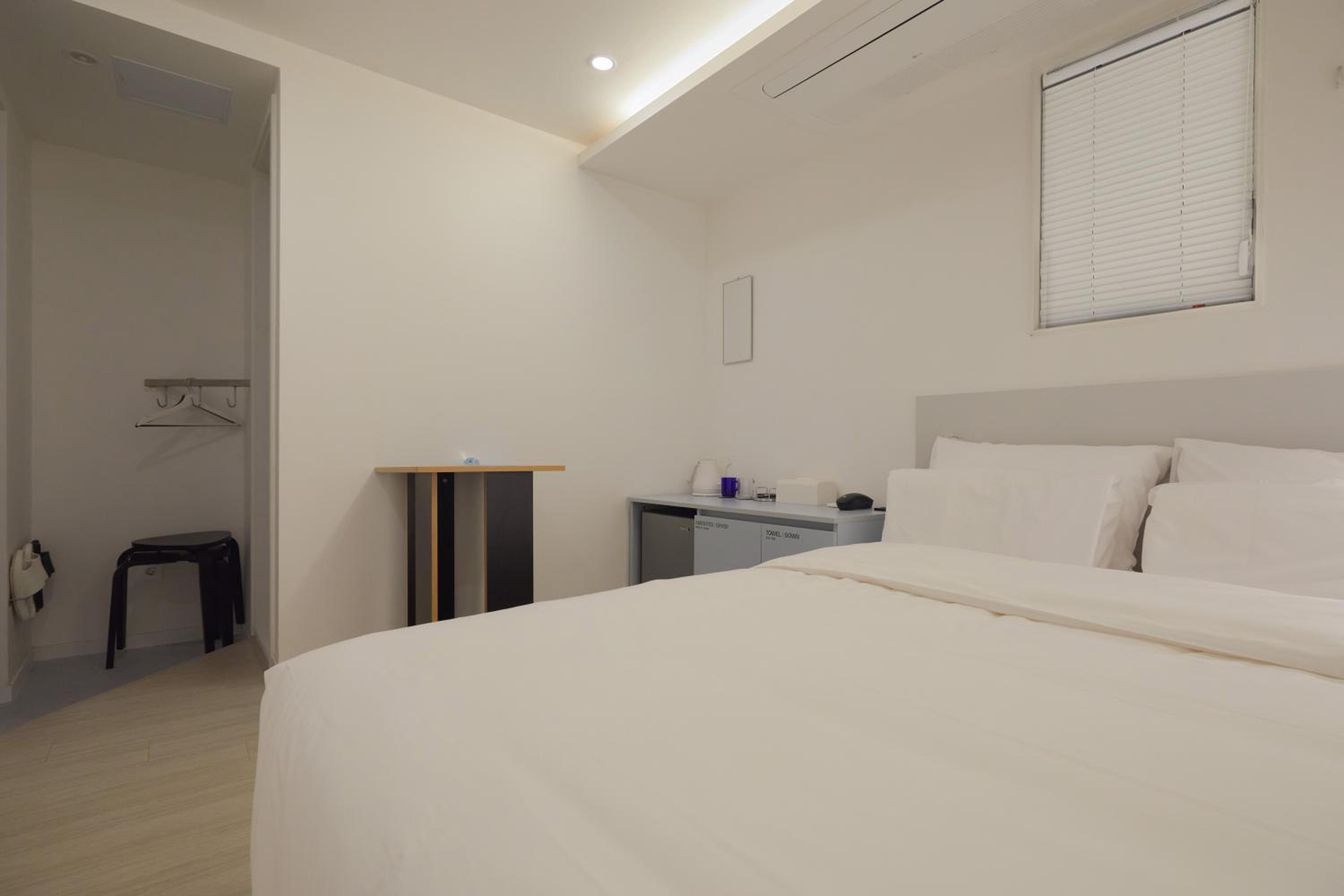 Standard Double Room A - Photo 1