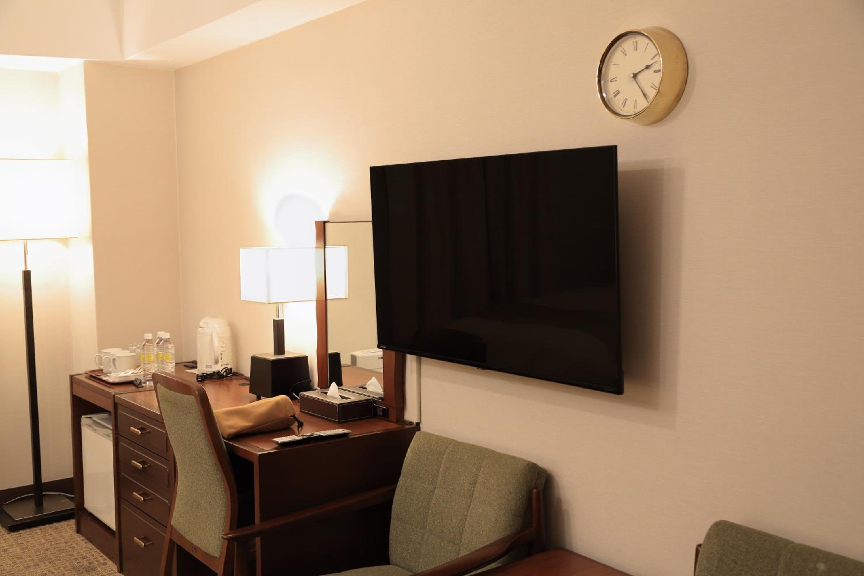 Twin Room with Extra Bed photo 1