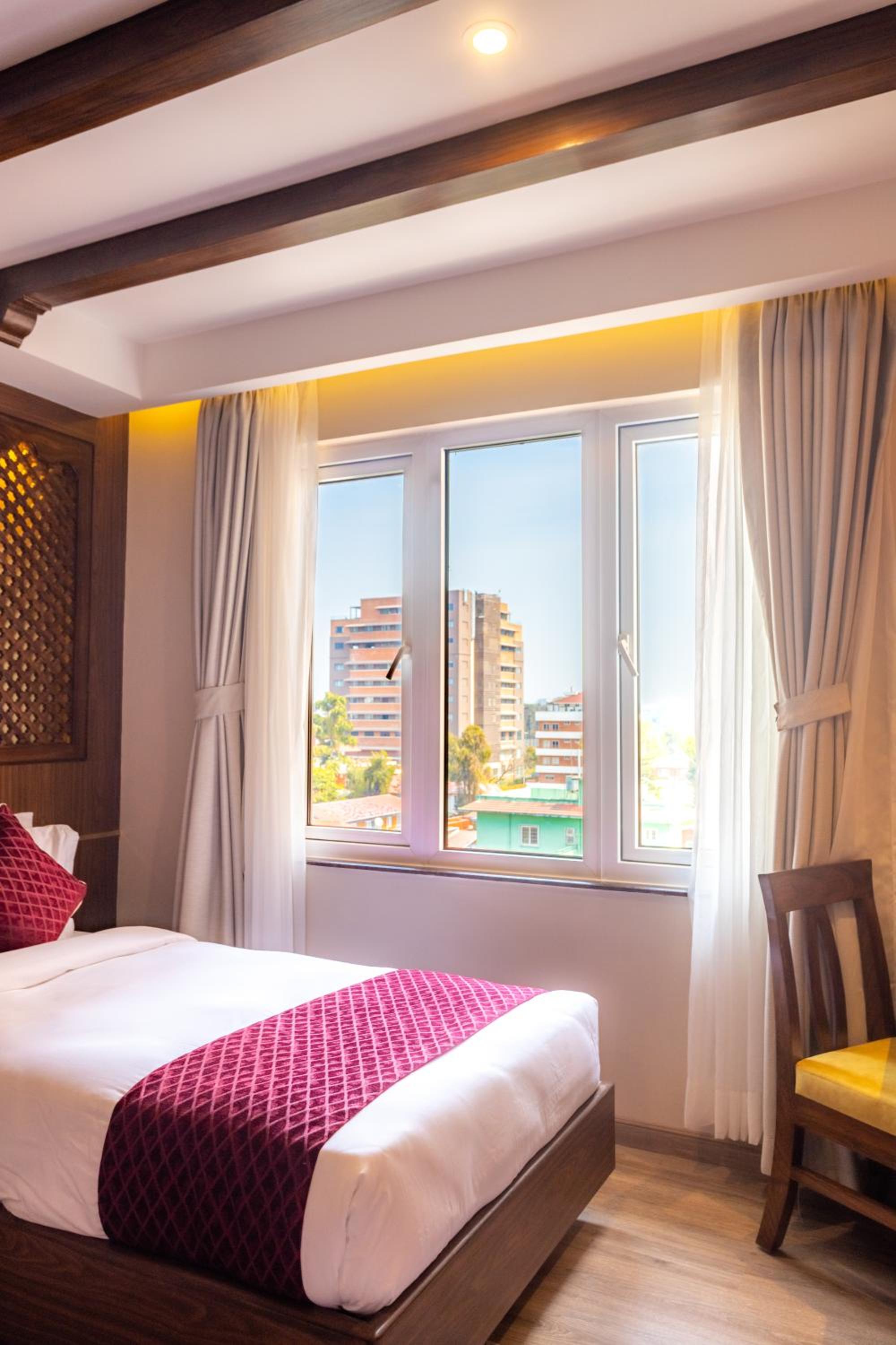 Deluxe Family Suite photo 3