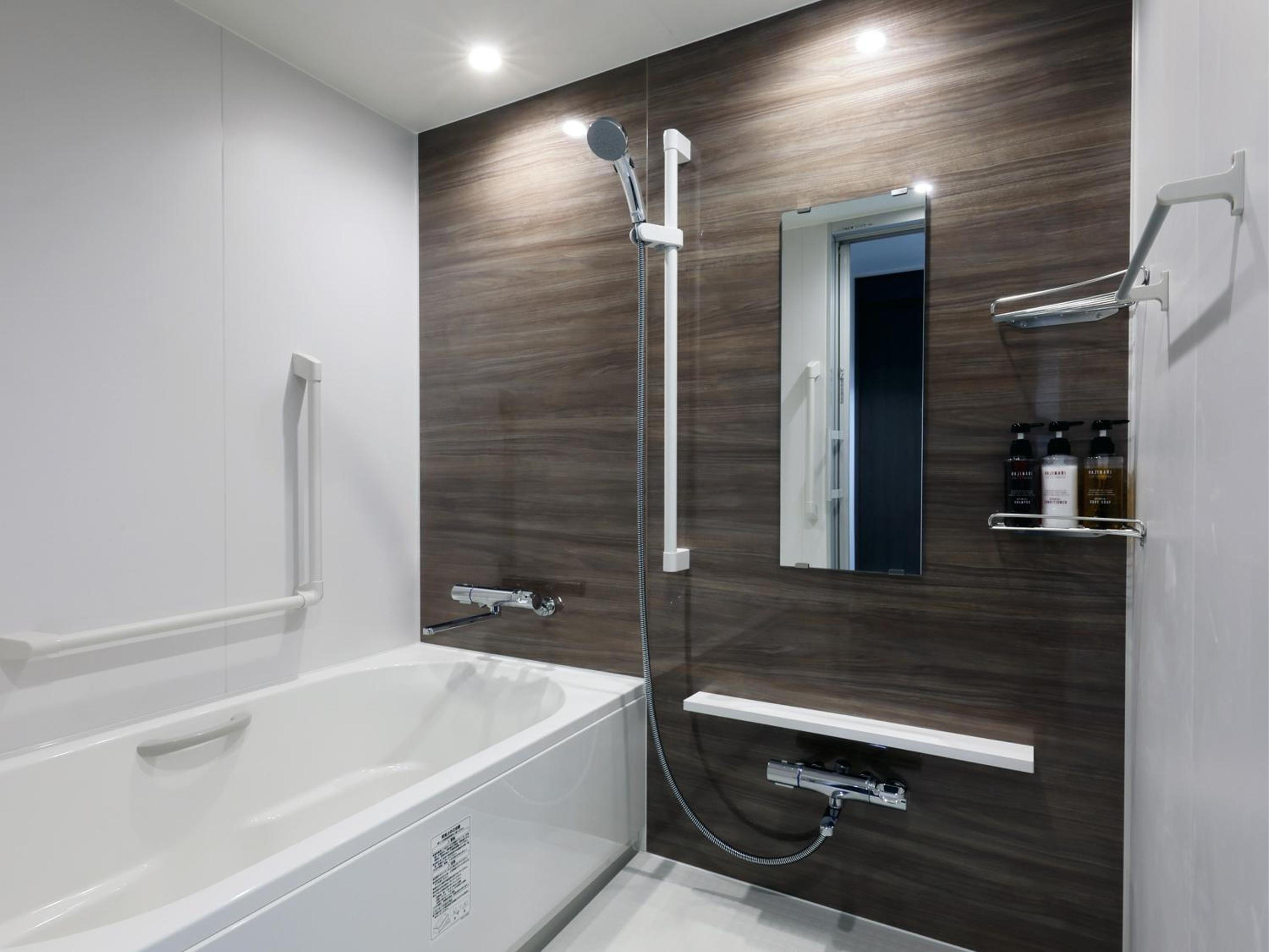 Twin Room - Disability Access photo 2