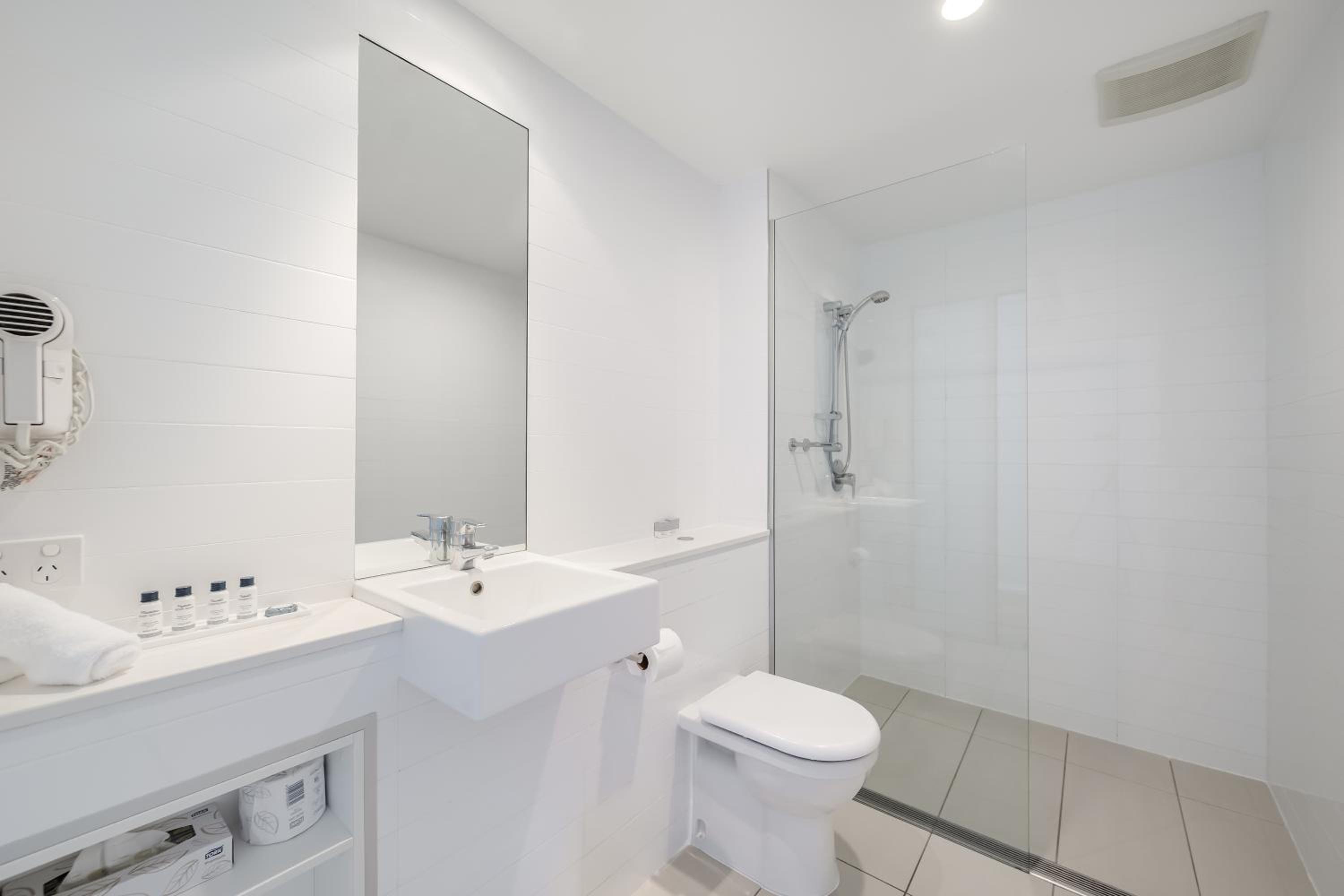 Two bedroom Premier Suite - Photo 2
