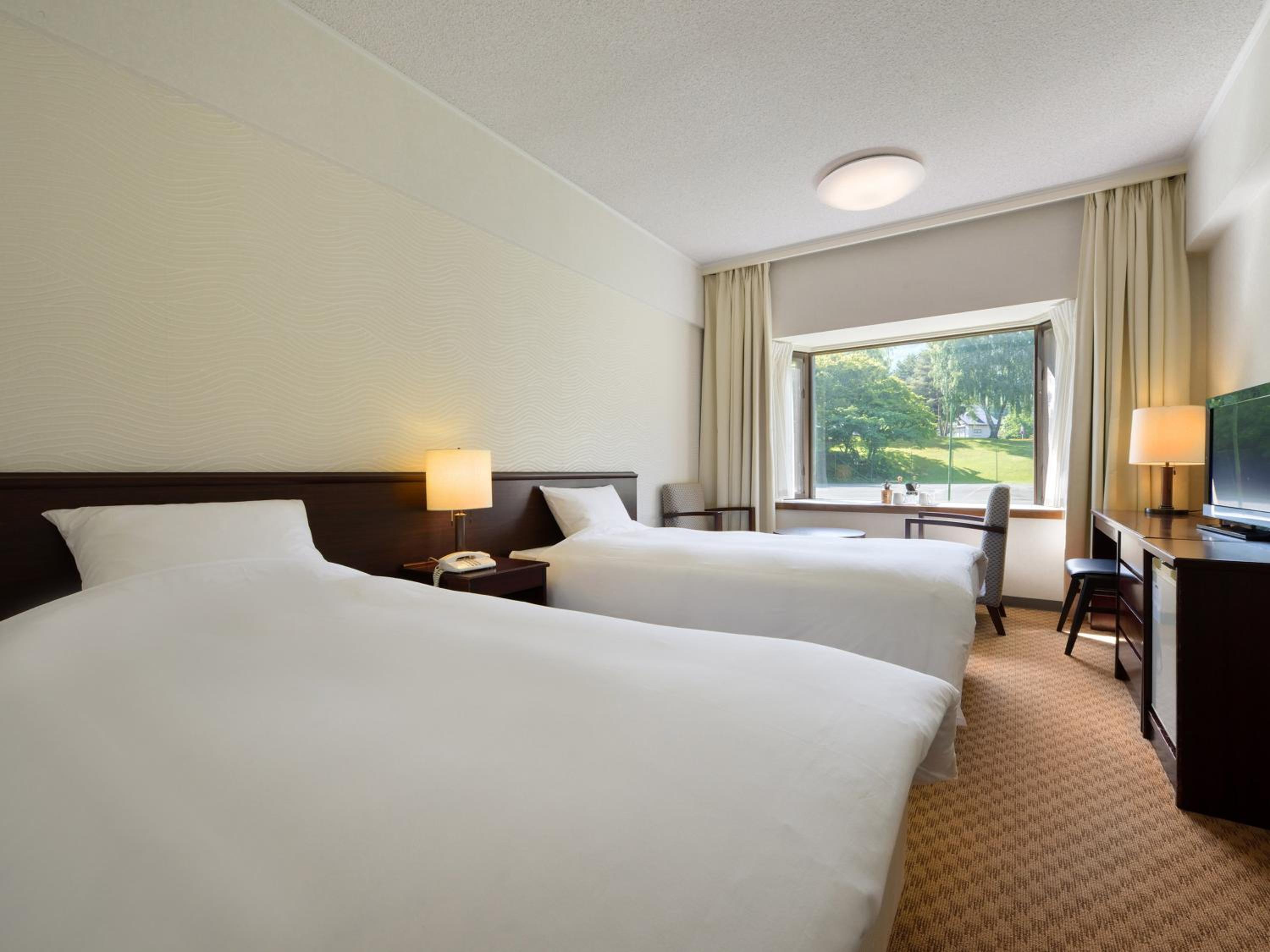 Twin Room with Mountain View - Photo 2