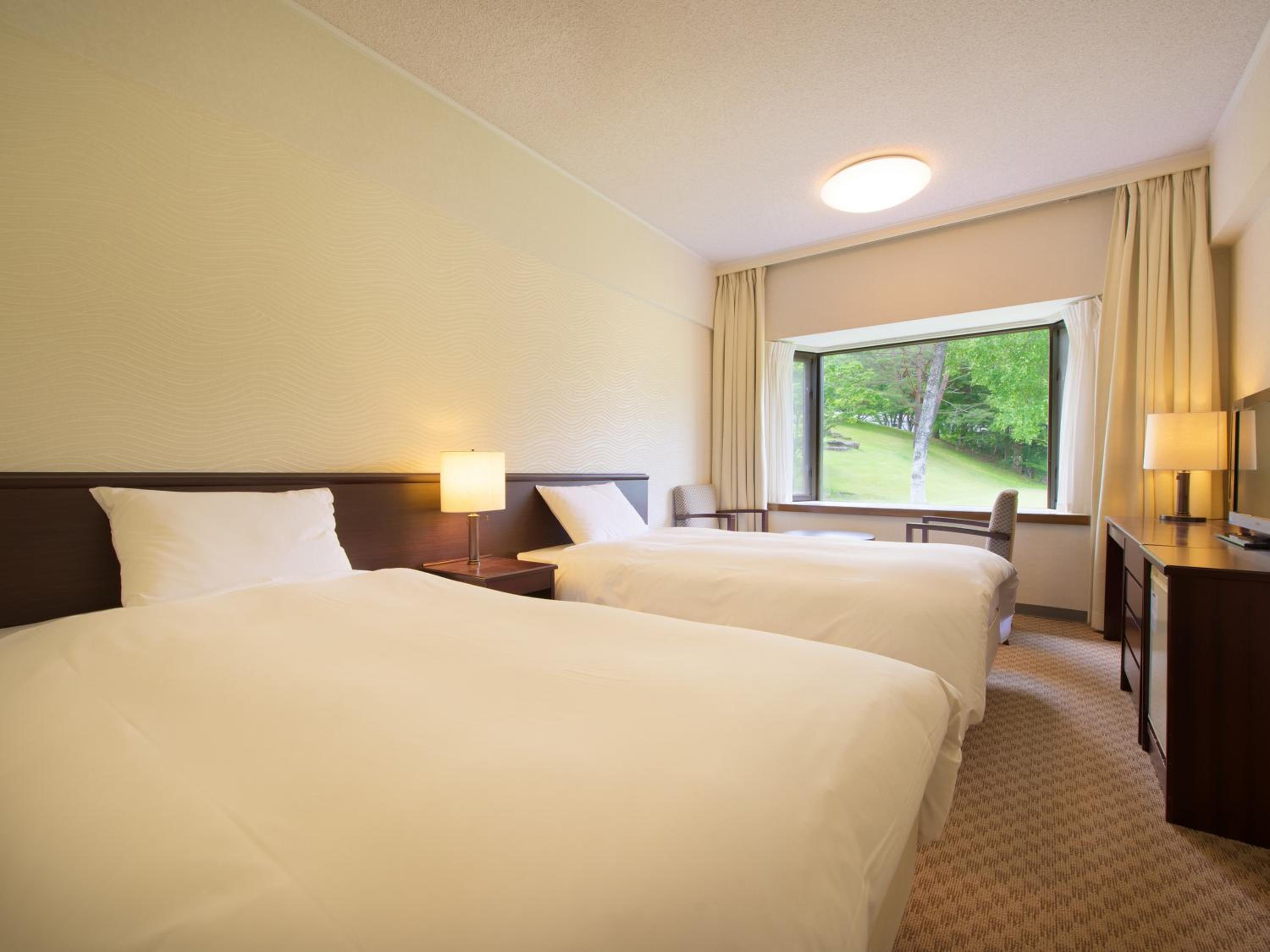 Twin Room with Mountain View - Photo 3