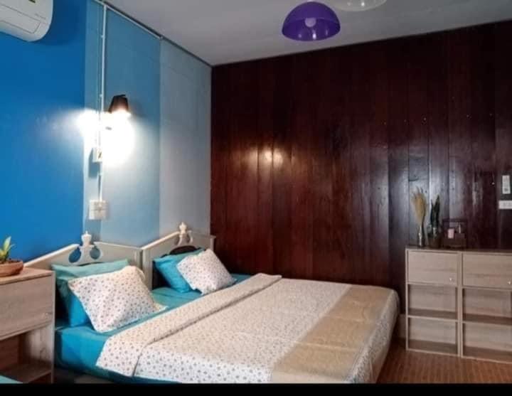 Large Double or Twin Room photo 1