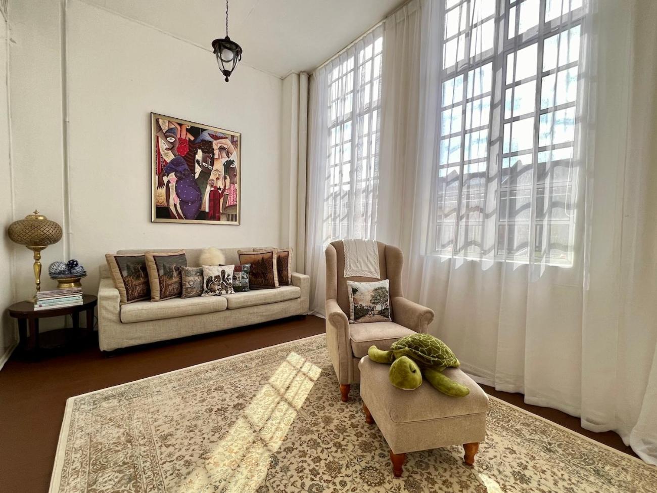 Three-Bedroom Apartment photo 1
