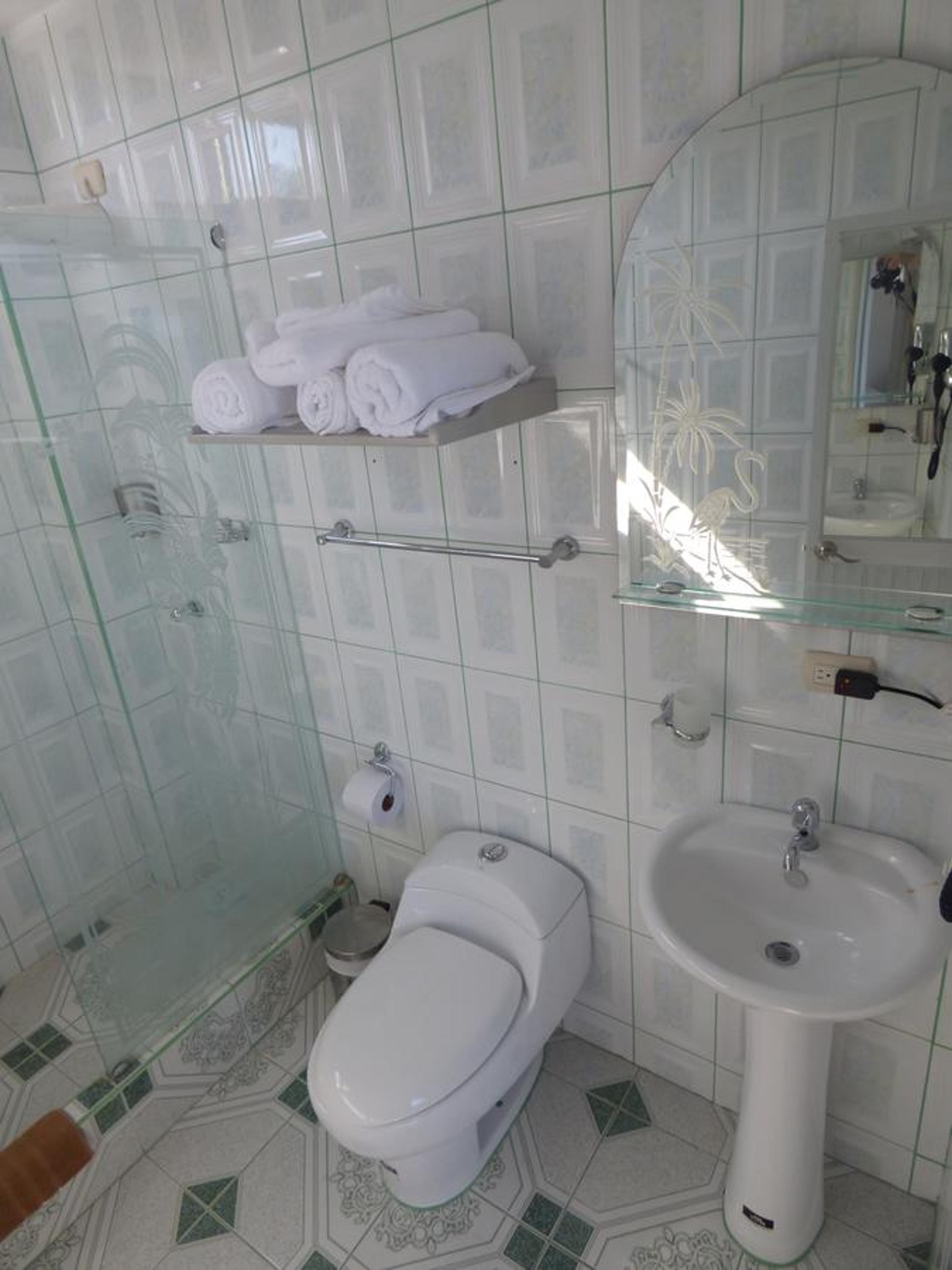 Twin Room with Pool View photo 2
