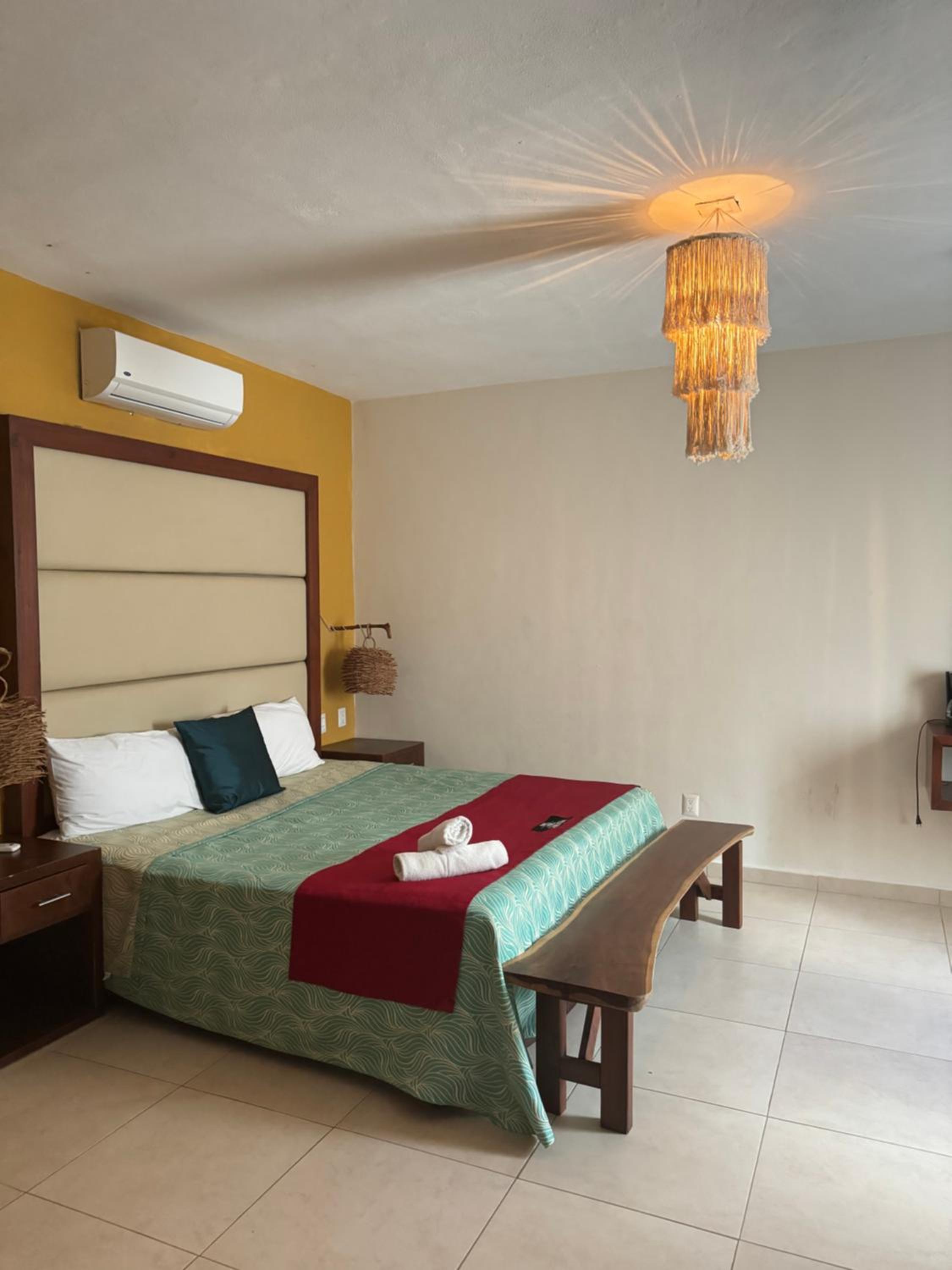 Deluxe King Room photo 2