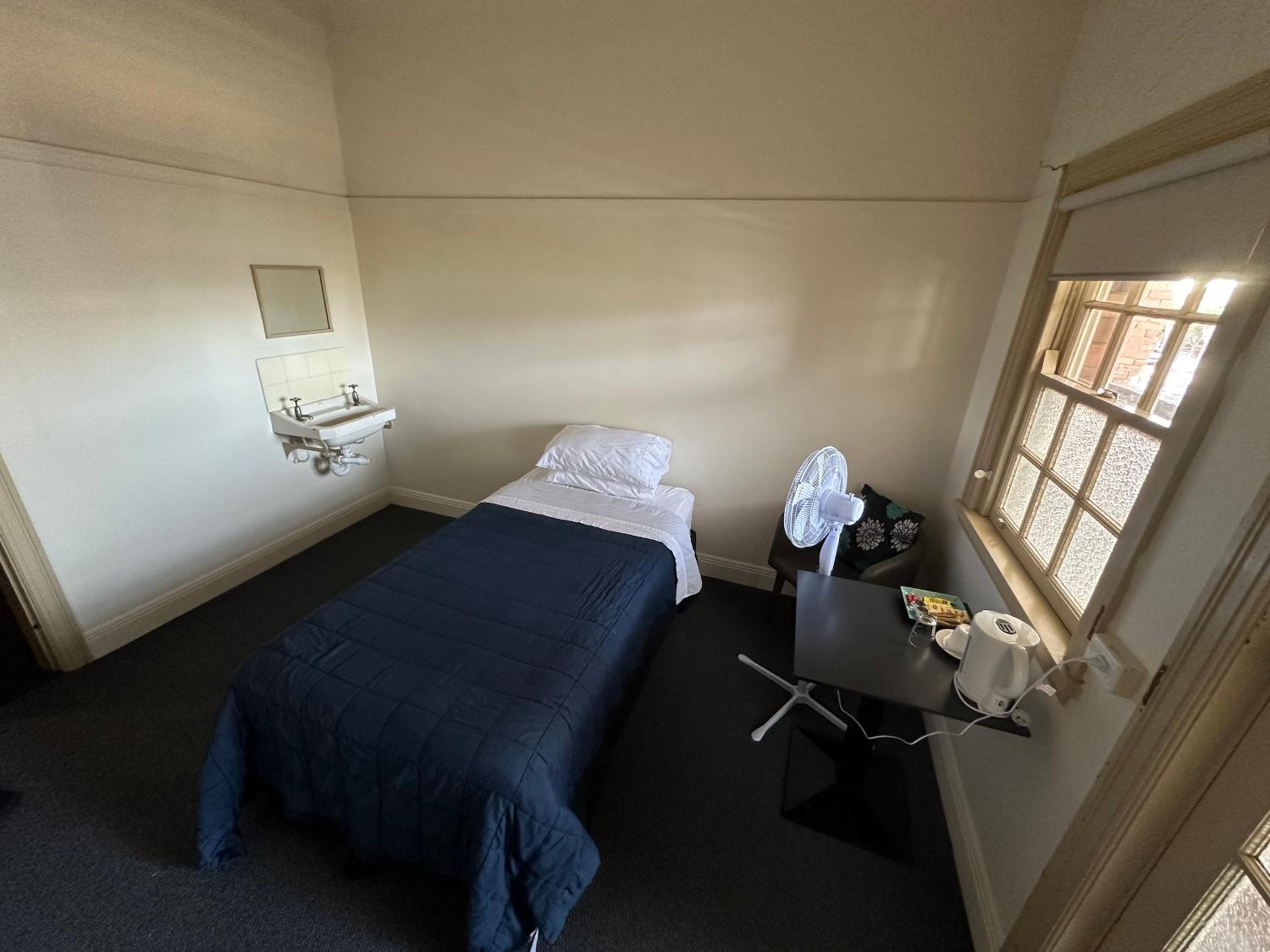 Single Room with Balcony photo 1