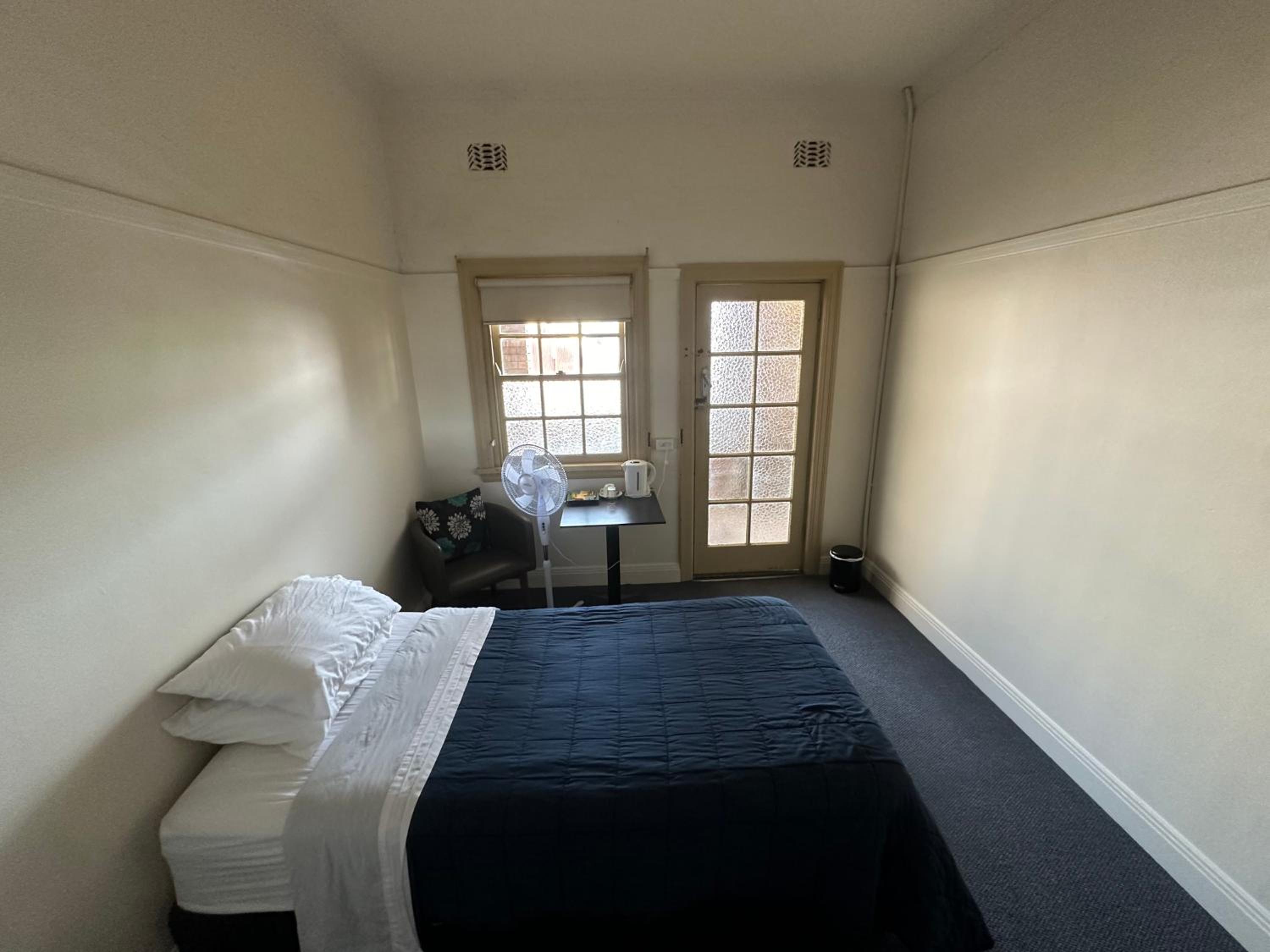 Single Room with Balcony photo 2
