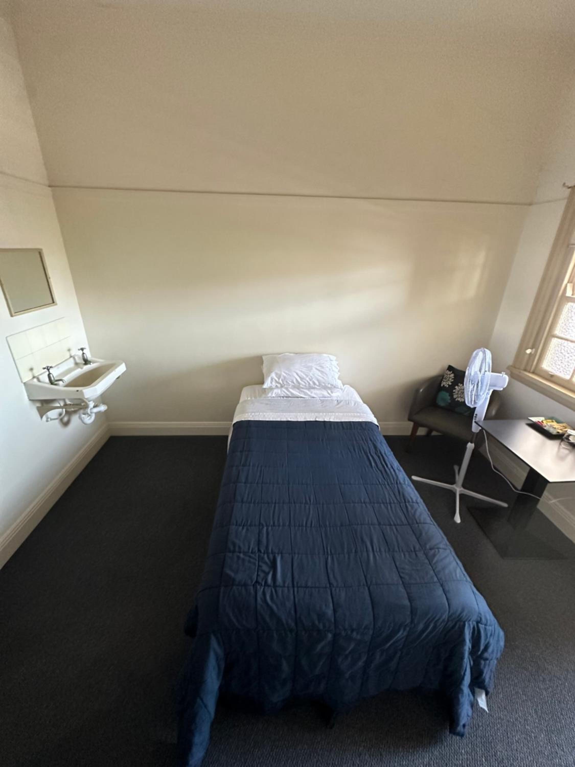 Single Room with Balcony photo 3