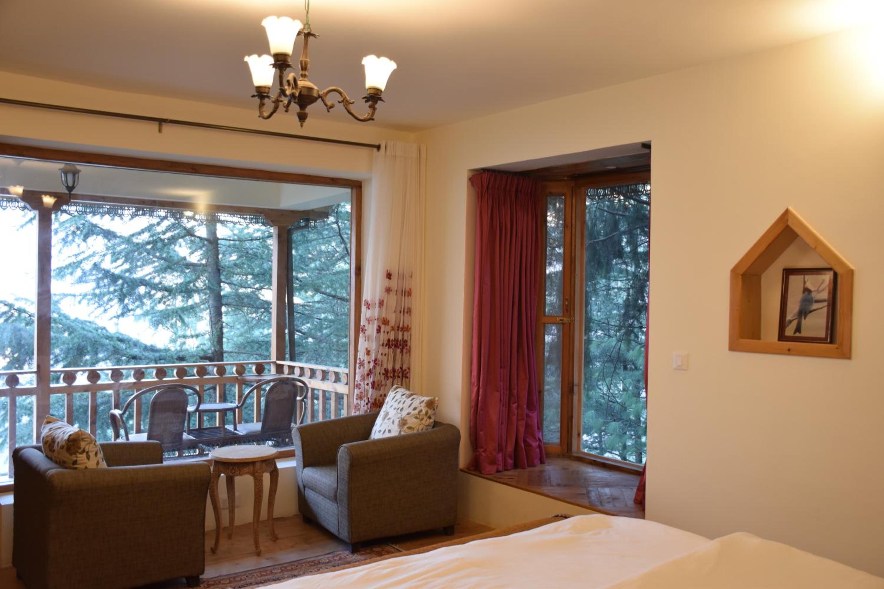 King Room with Mountain View photo 2