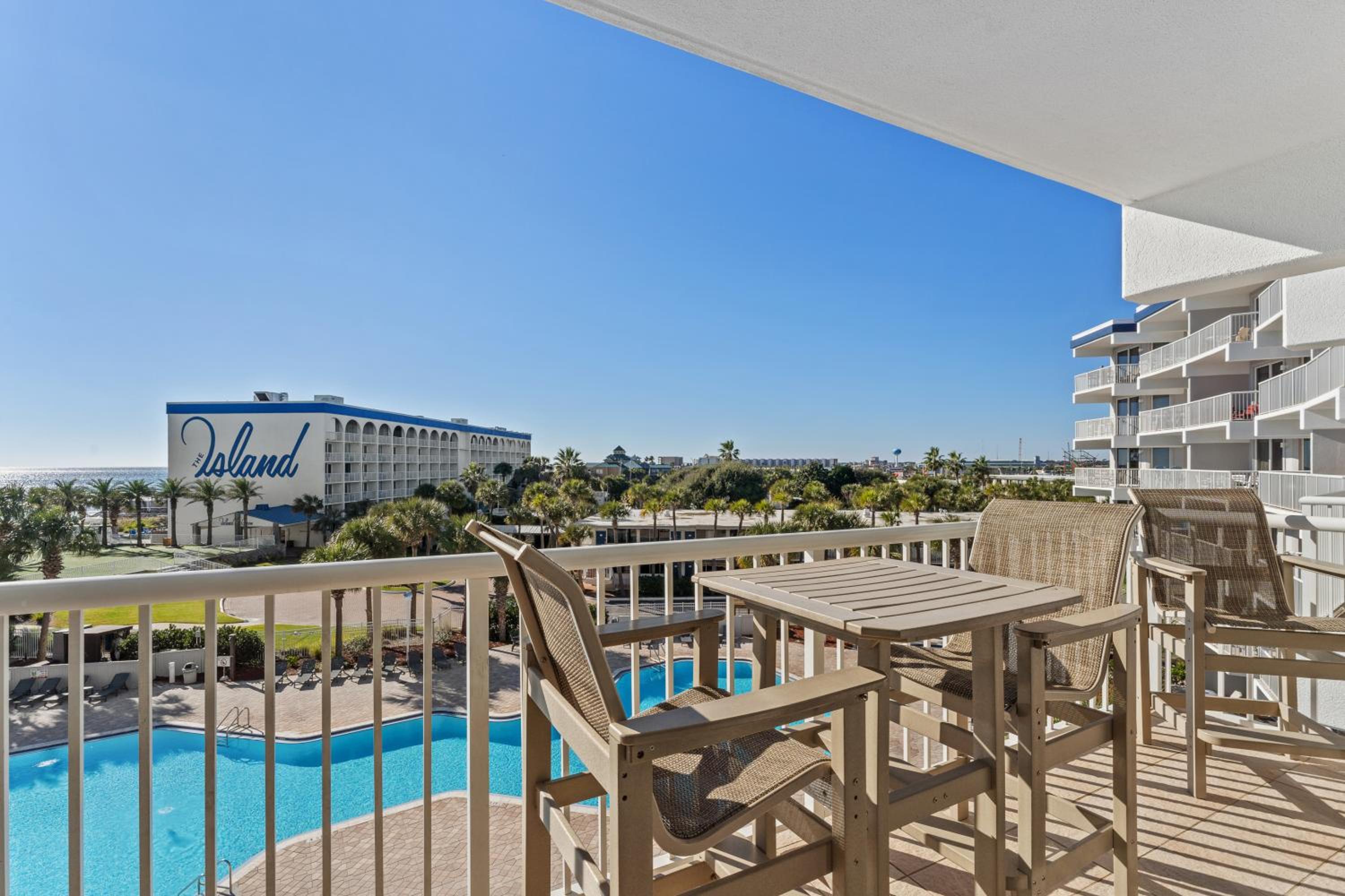 Apartment with Sea View photo 2