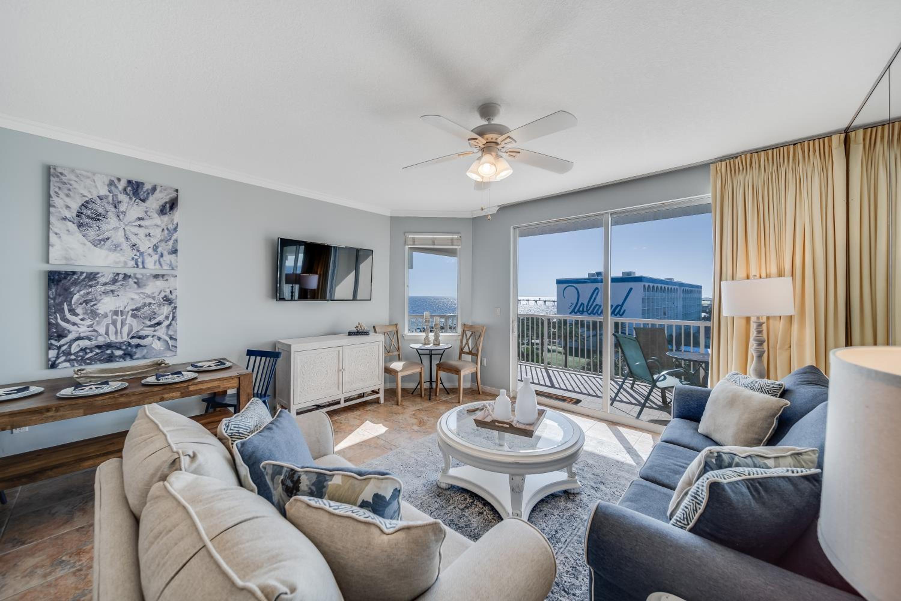 Apartment with Sea View photo 1