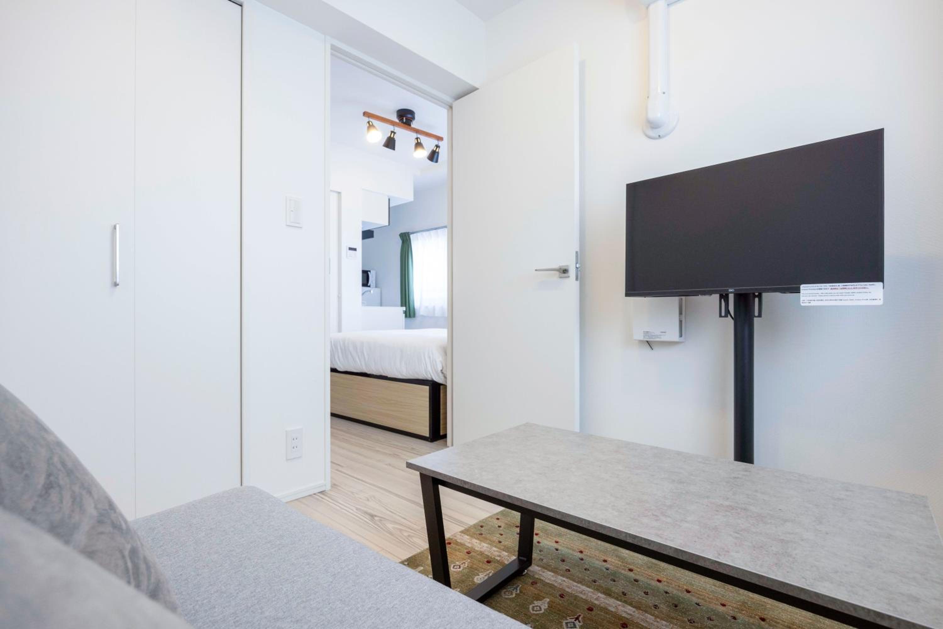 One-Bedroom Apartment photo 2
