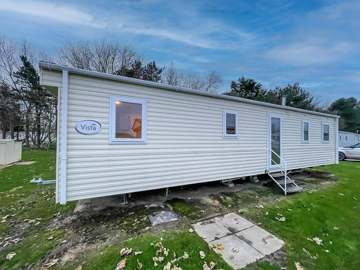 Mobile Home photo 2