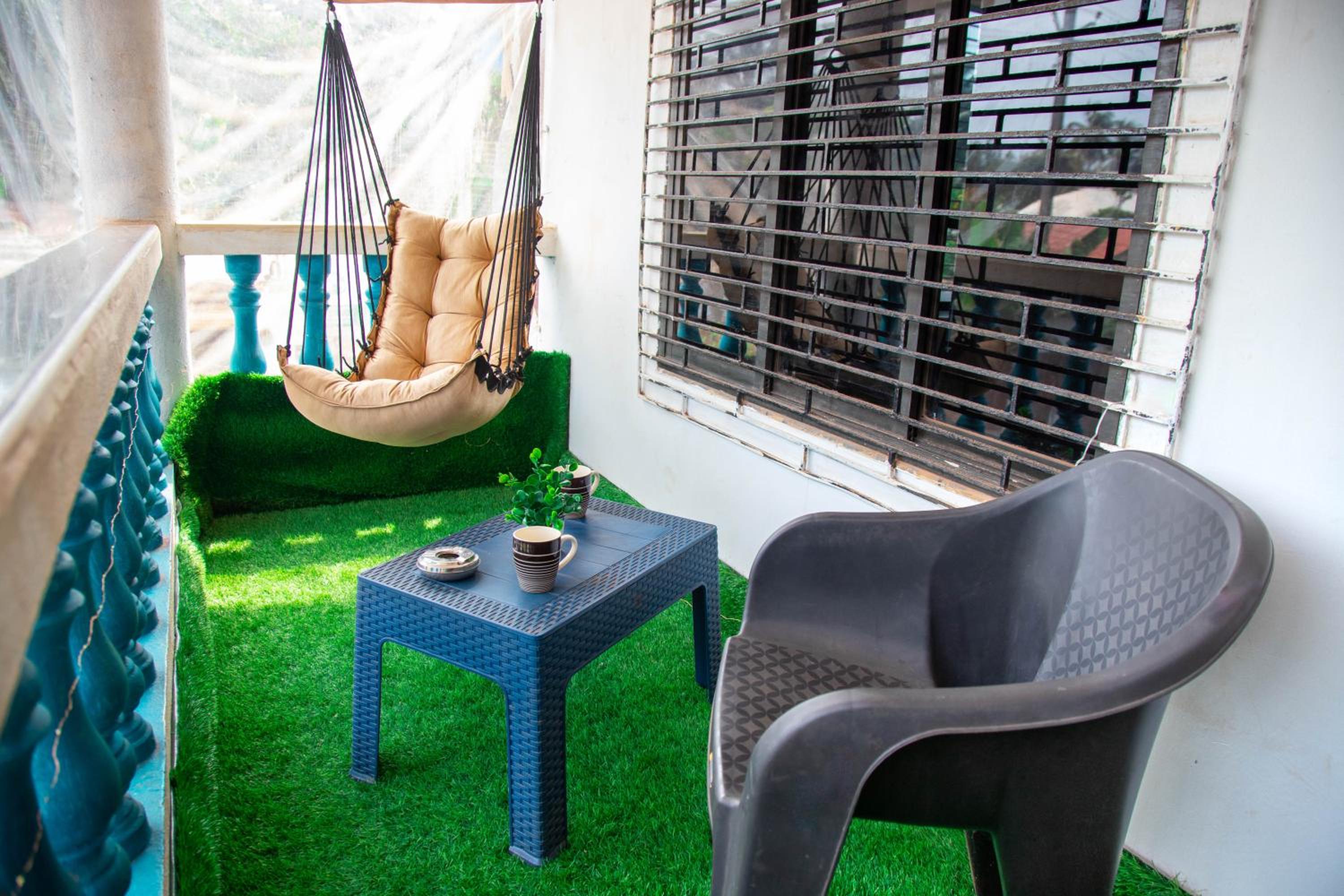 Deluxe Double Room With Balcony - Photo 21