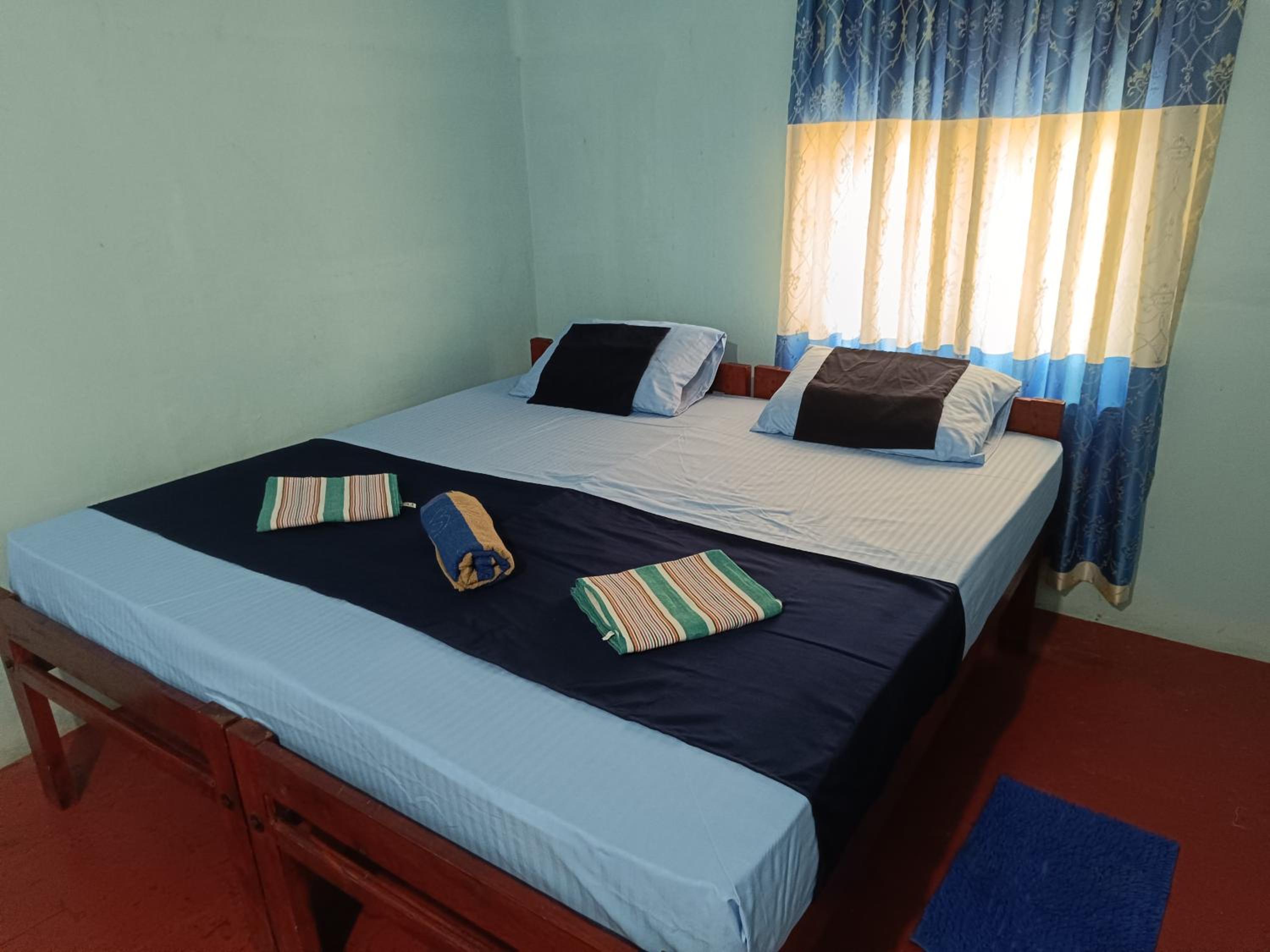Twin Room With Private Bathroom photo 1