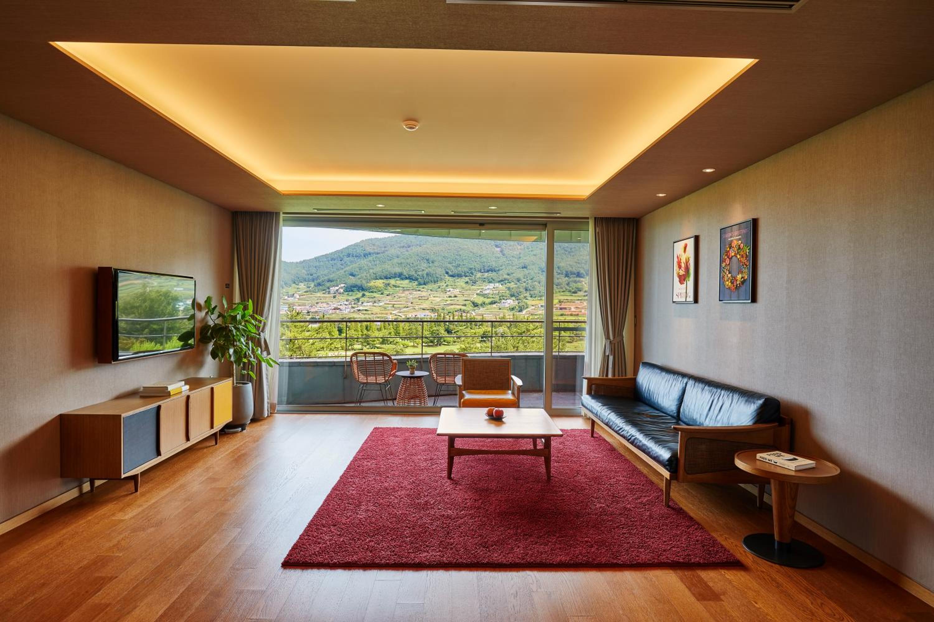 Penthouse C King - Photo 1