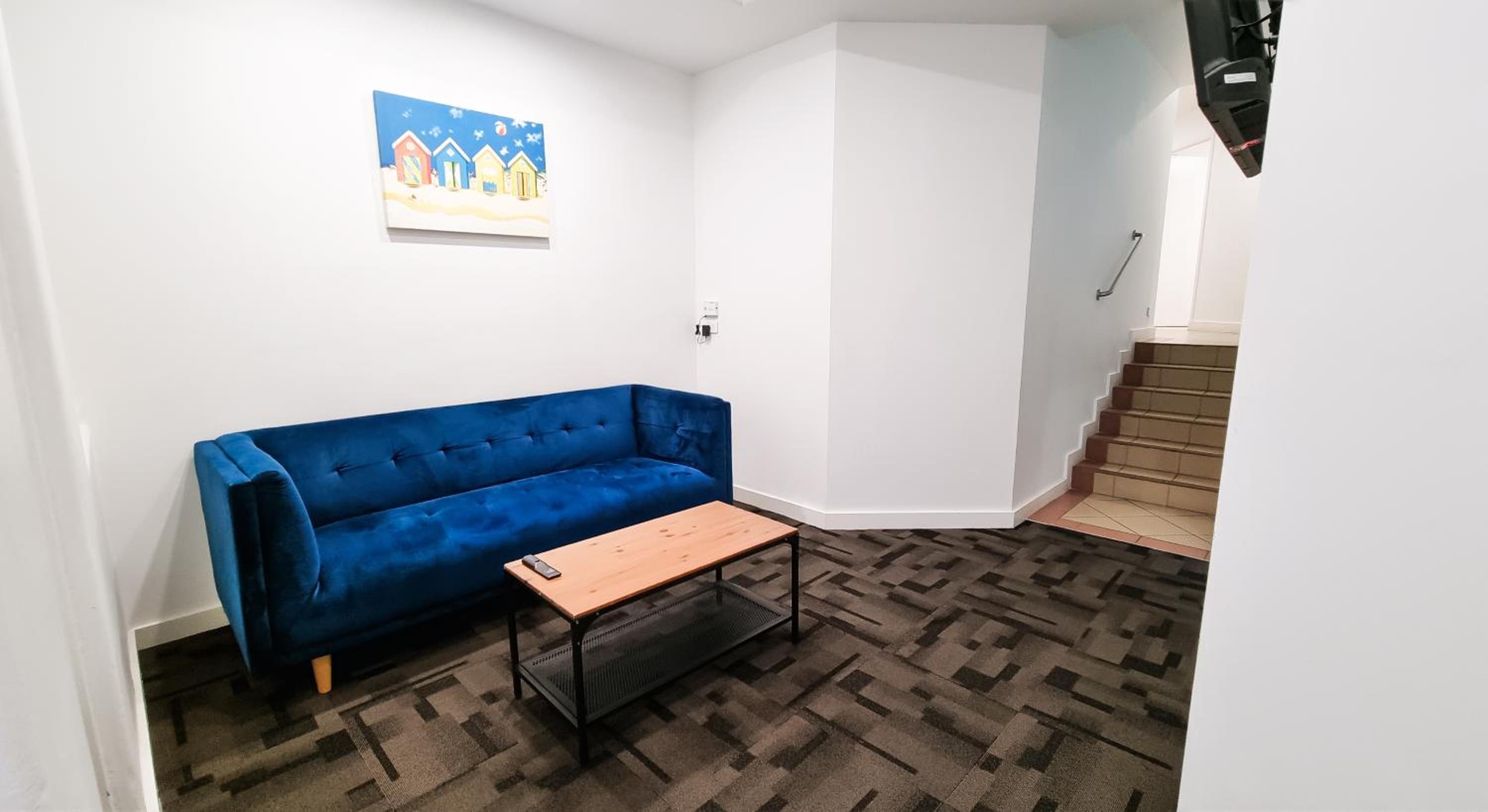 Two-Bedroom Studio Apartment photo 2