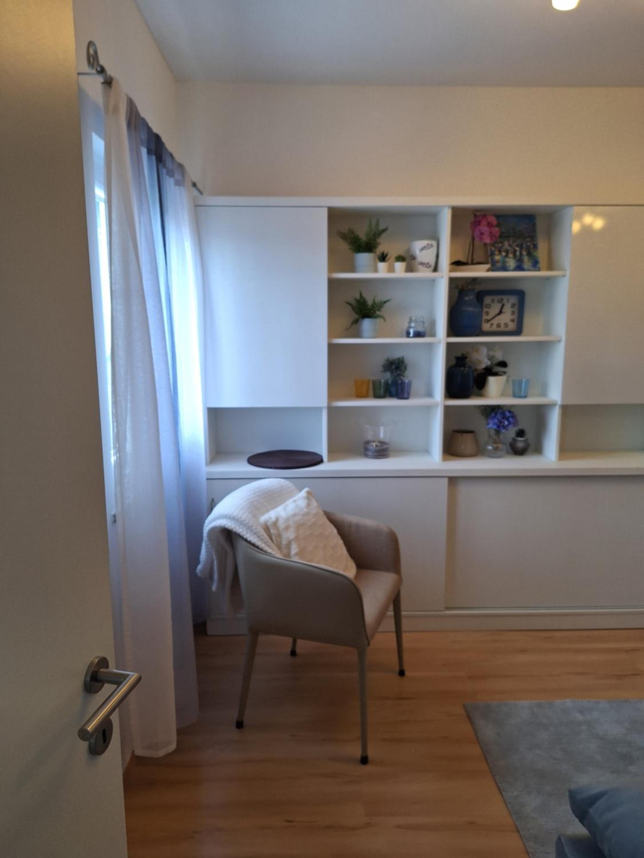 Studio Apartment - Photo 33