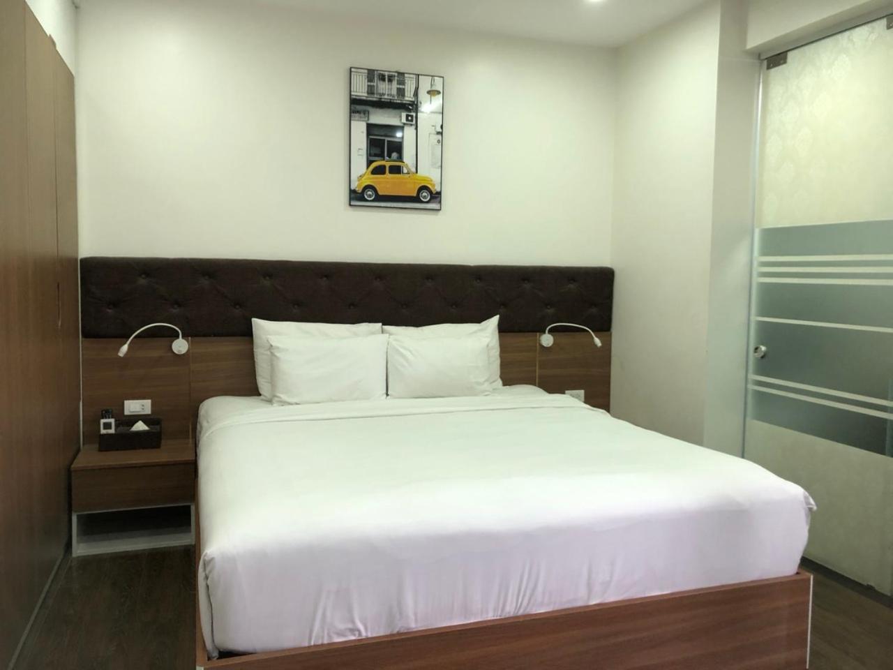 Deluxe Double Room (2 Adults + 1 Child) photo 1