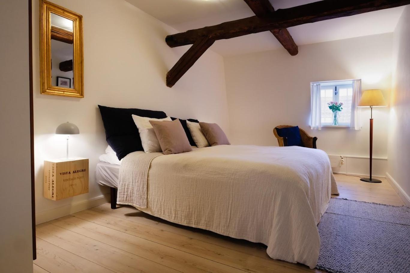 Double Room with Shared Bathroom photo 1
