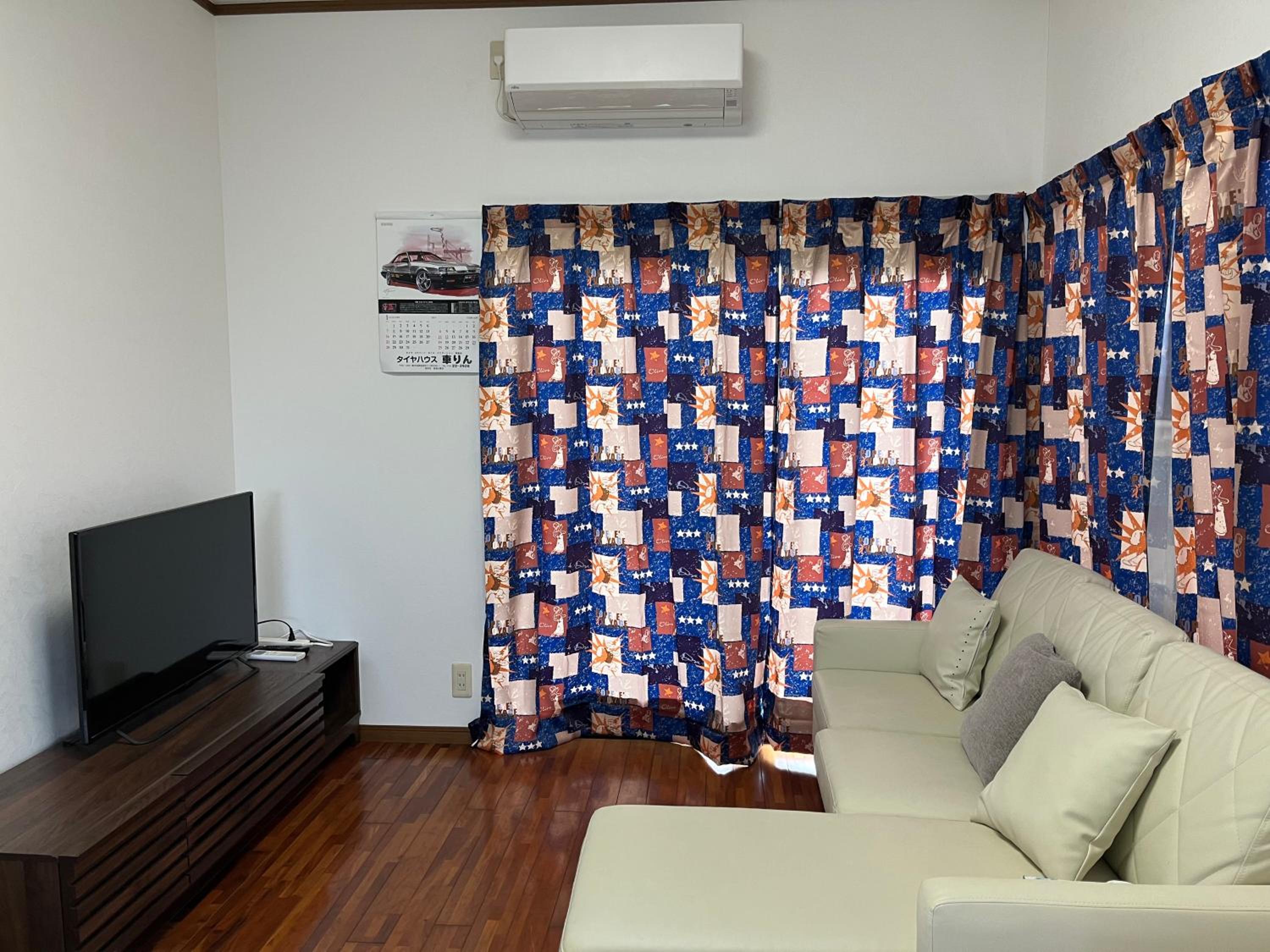 Three-Bedroom House photo 1