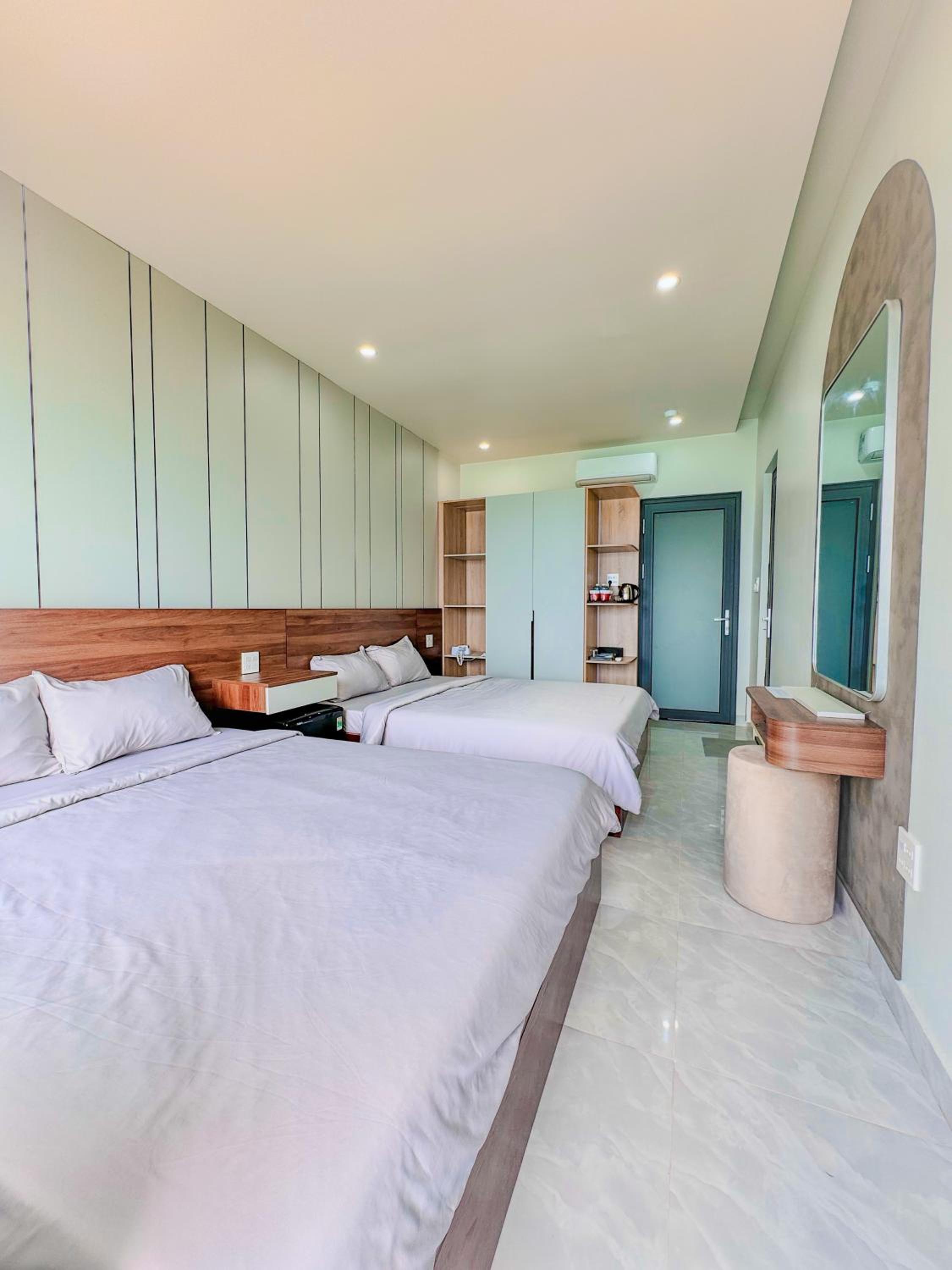 Family Room with Sea View - Photo 8