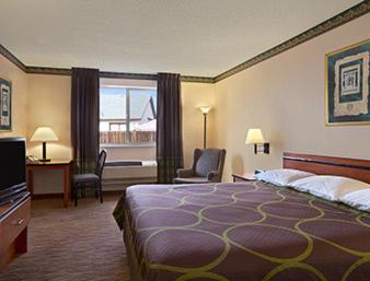King Room - Non-Smoking - Photo 1