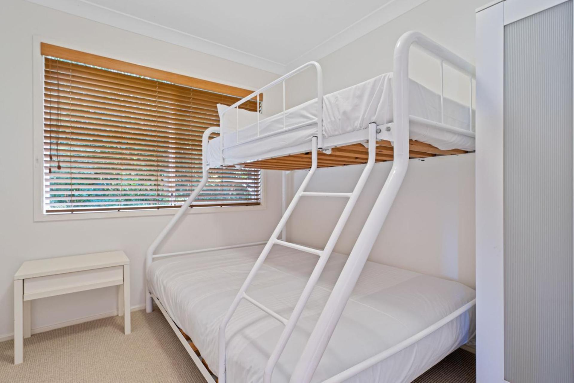 Four-Bedroom House photo 2