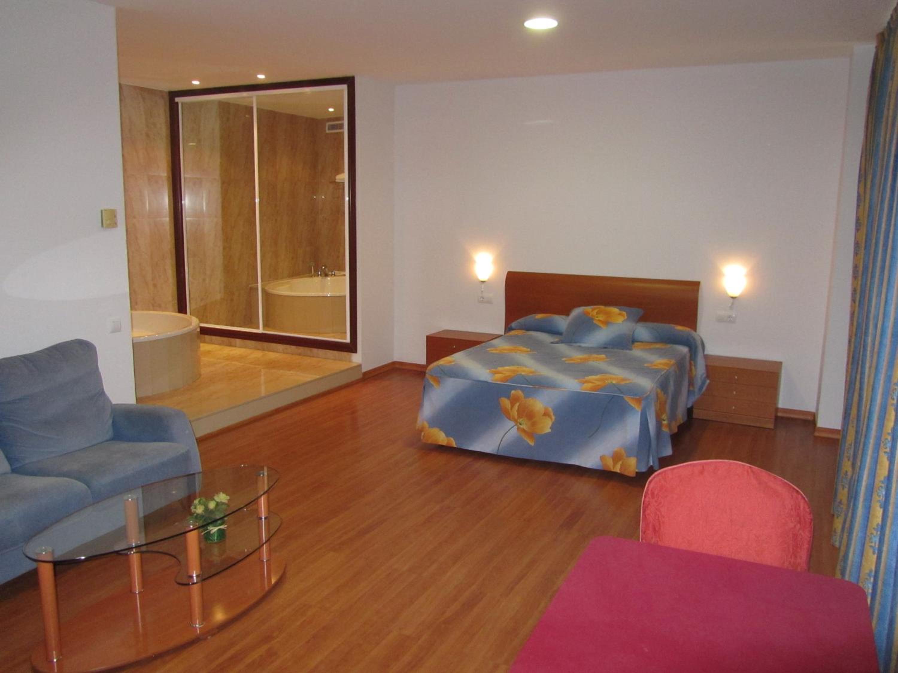 Suite with Garden View photo 3