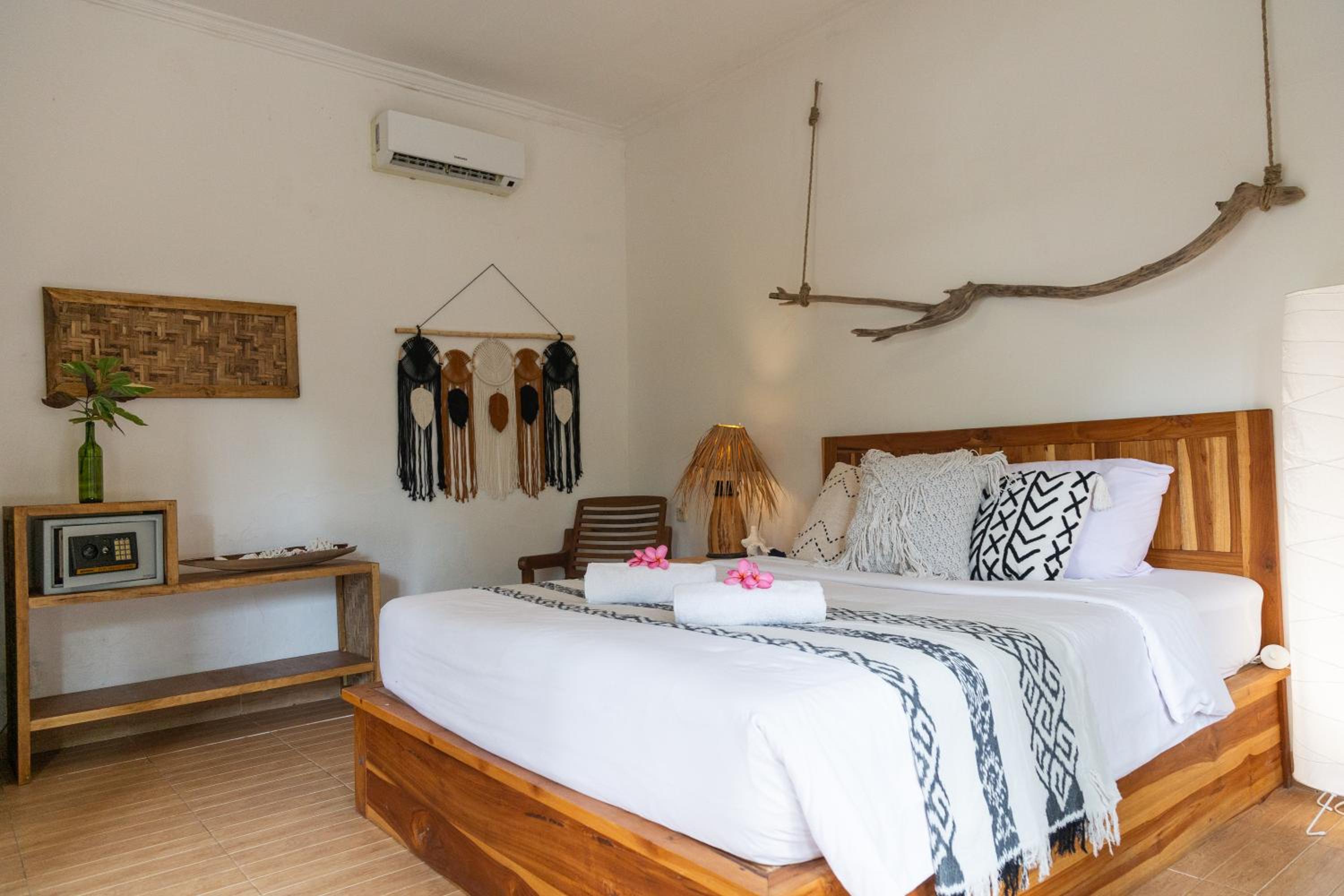 Double Room with Pool View photo 1