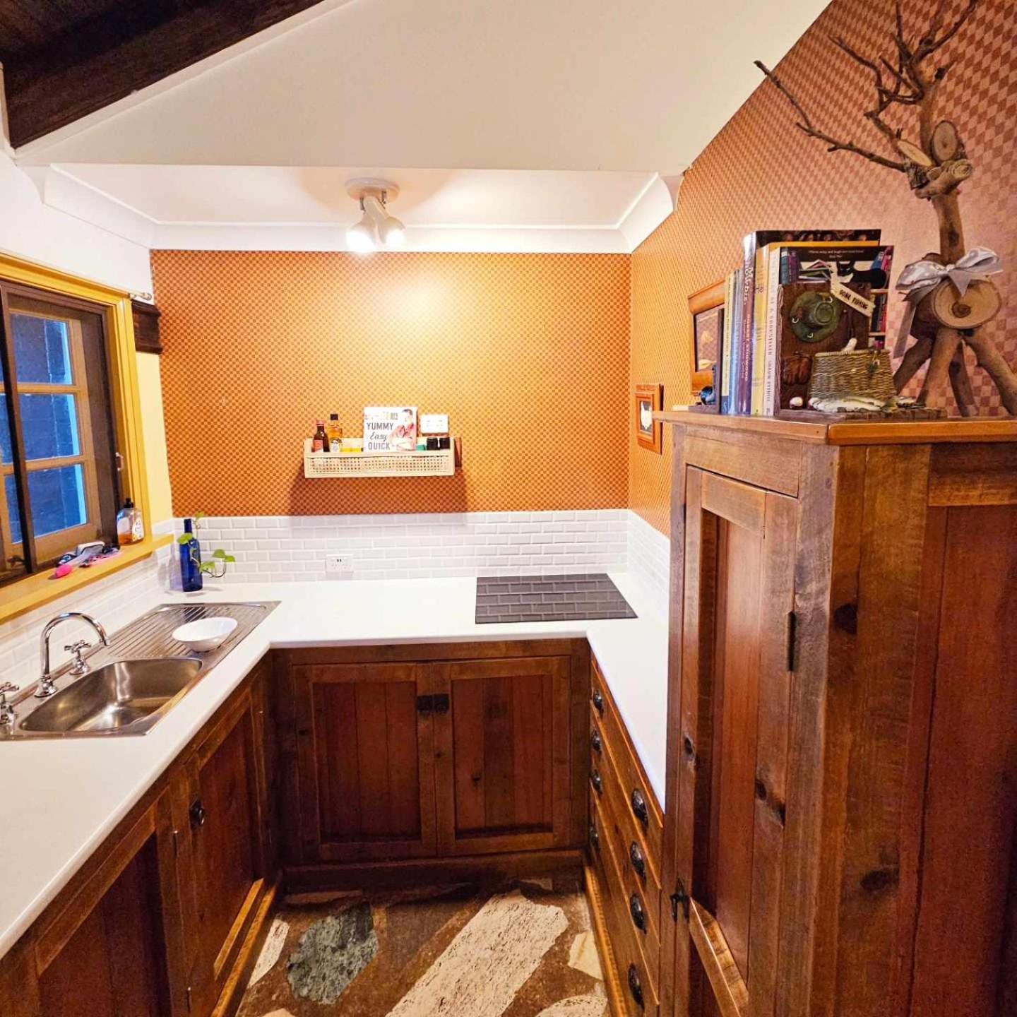 Deluxe King Suite photo 2