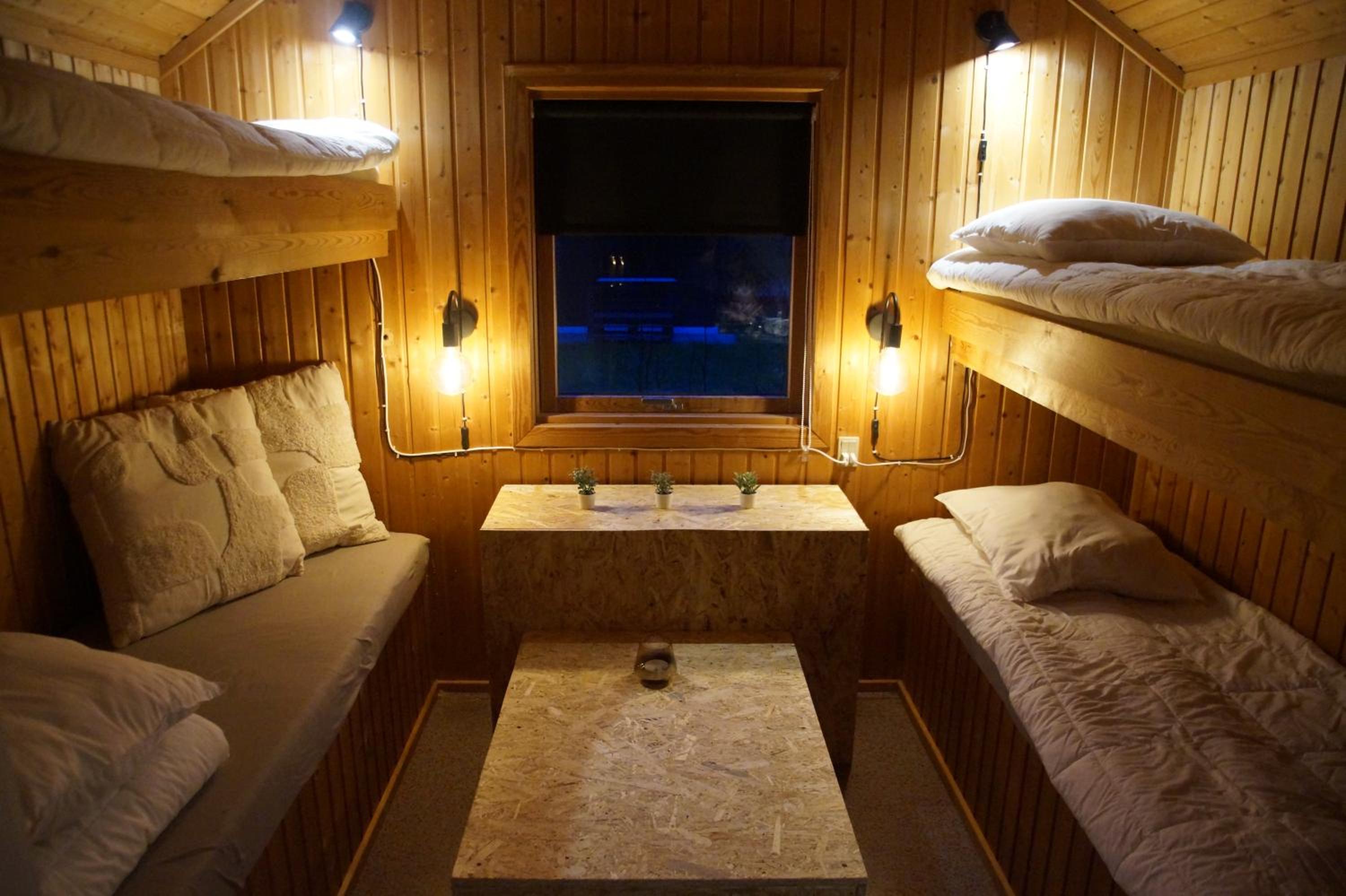 Large Economy Cottage with Shared Bathroom photo 1