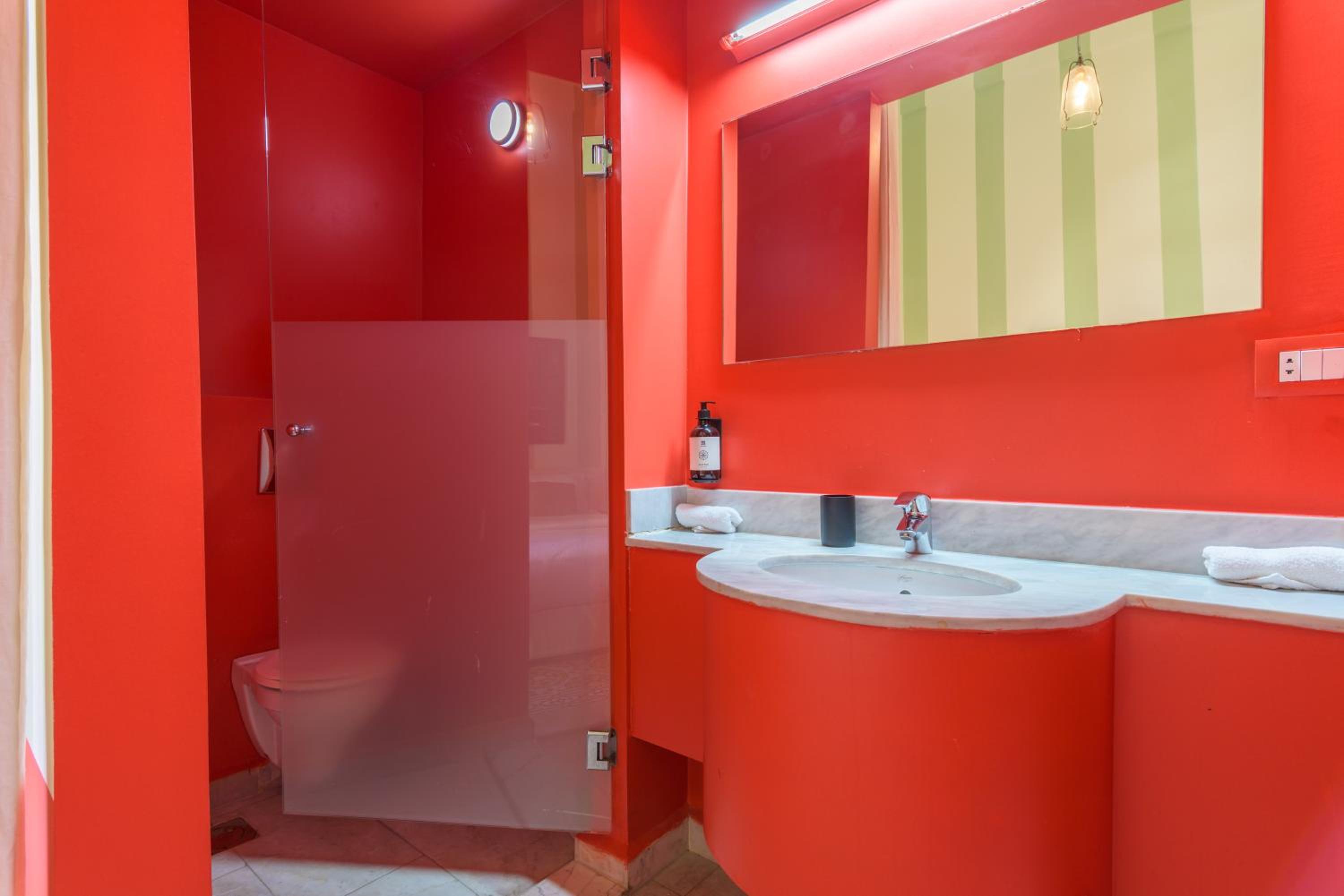 Double Room with Private Bathroom photo 2