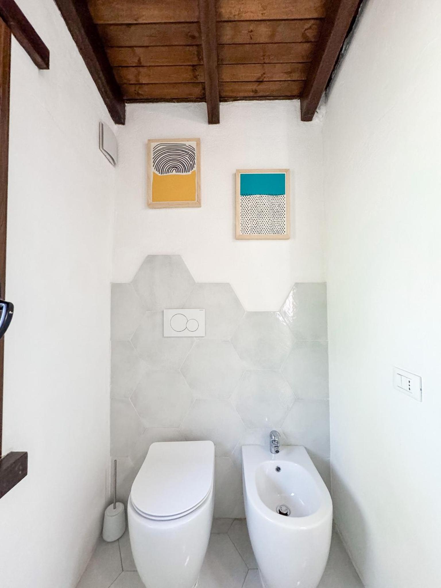 Deluxe Double Room with Balcony and Sea View photo 2