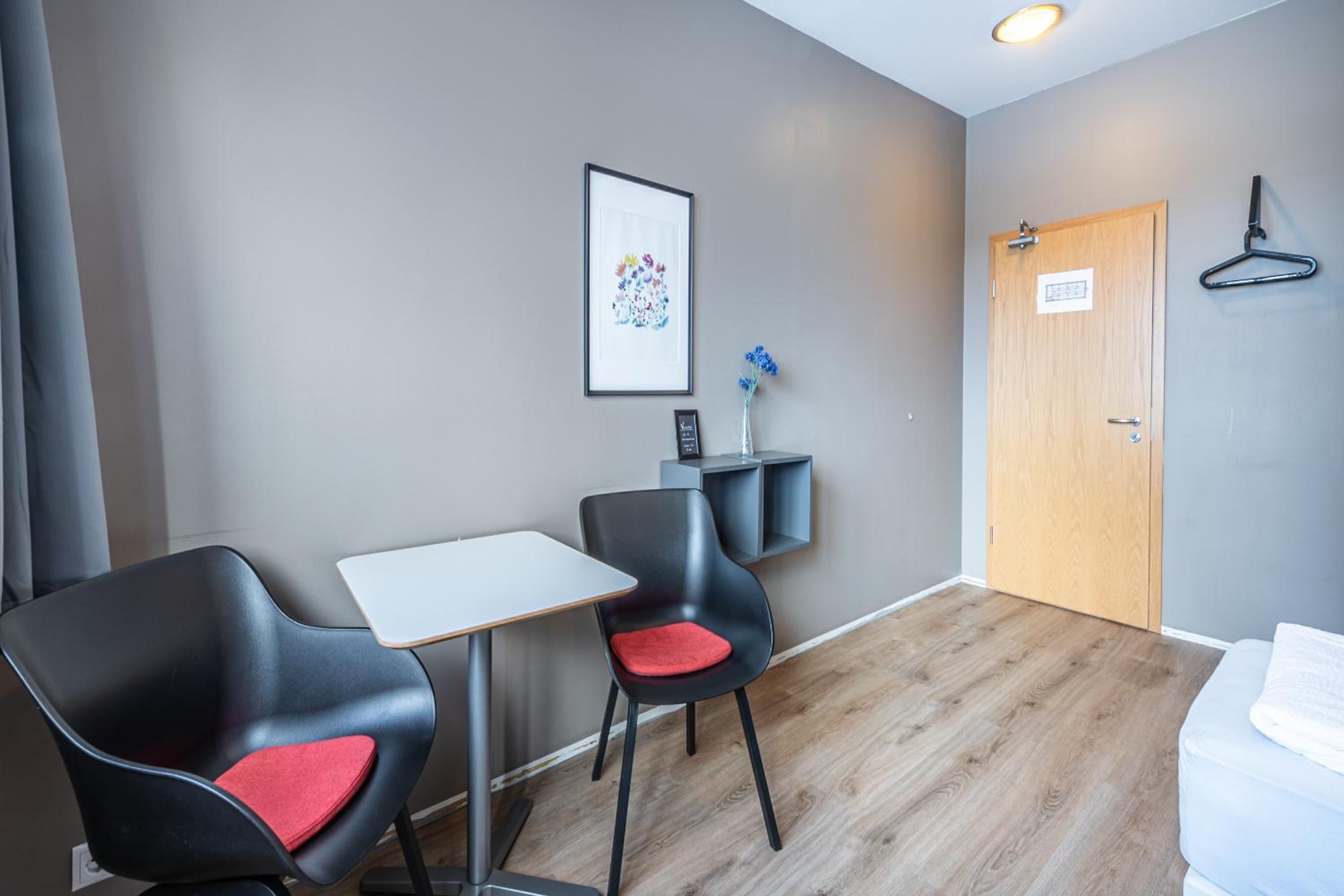 Large Double or Twin Room photo 2
