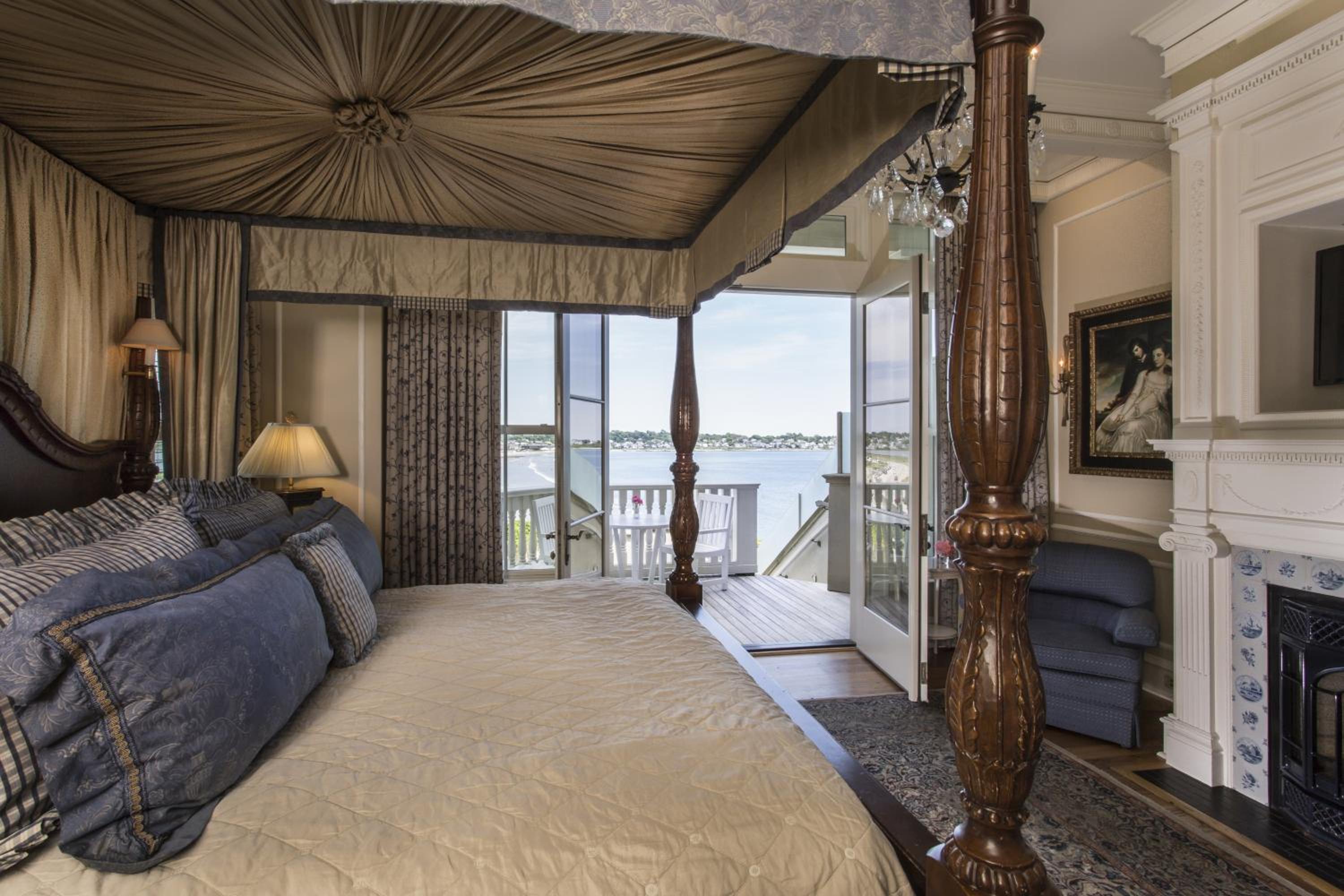 Martha's Vineyard Ocean Villa